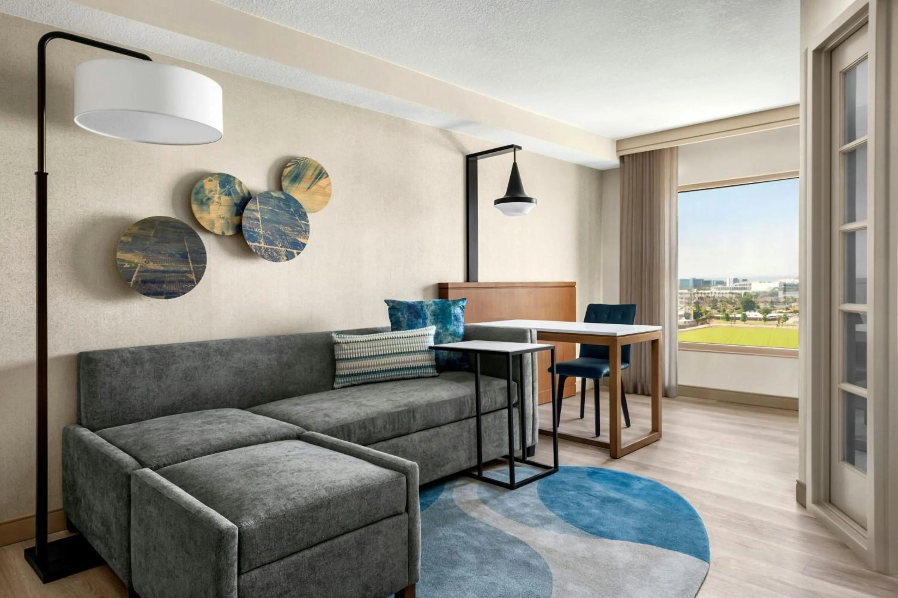 Living room in Anaheim Marriott Suites