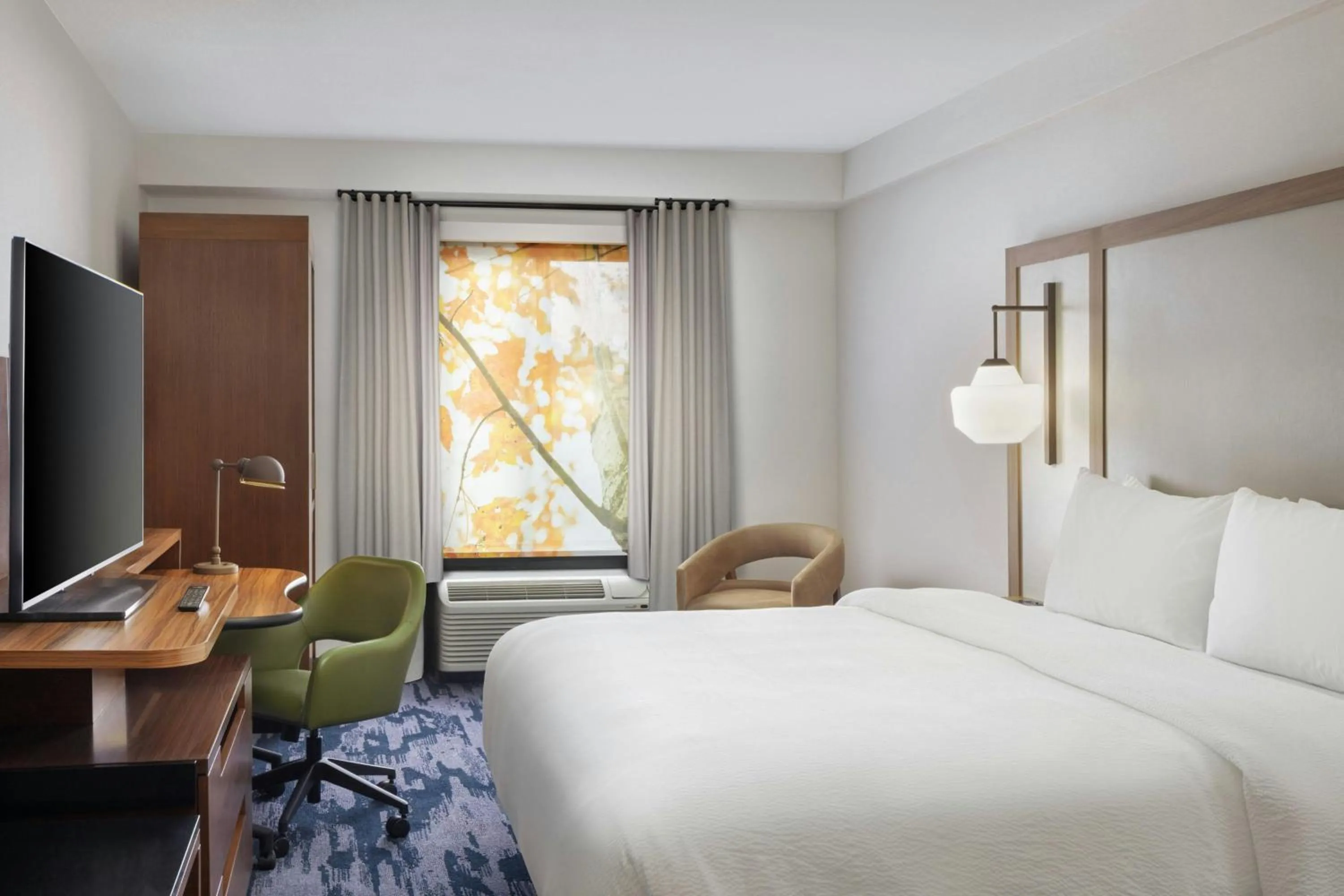 Photo of the whole room, Bed in Fairfield by Marriott Mission Viejo Orange County