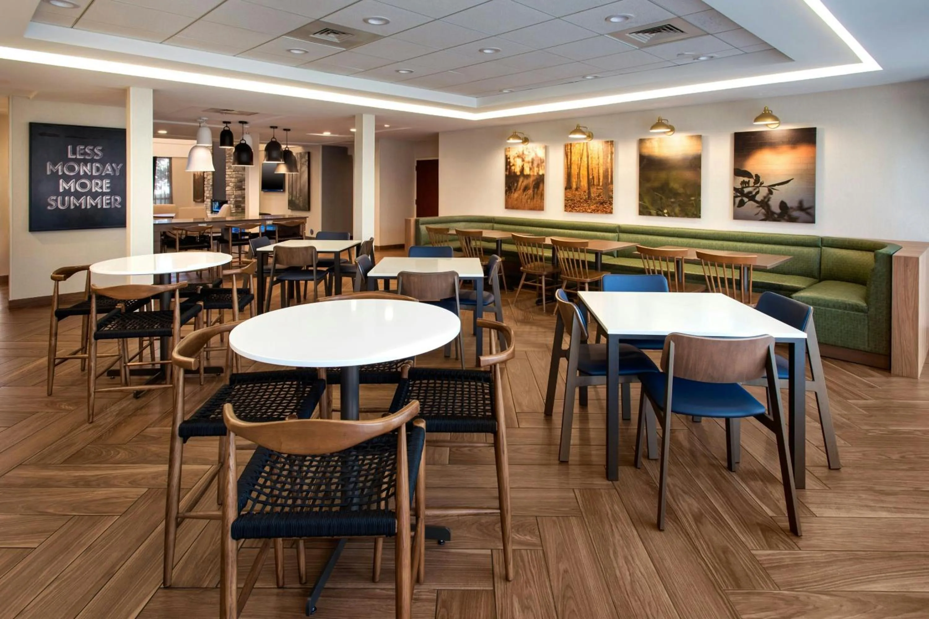 Breakfast in Fairfield Inn & Suites by Marriott Somerset