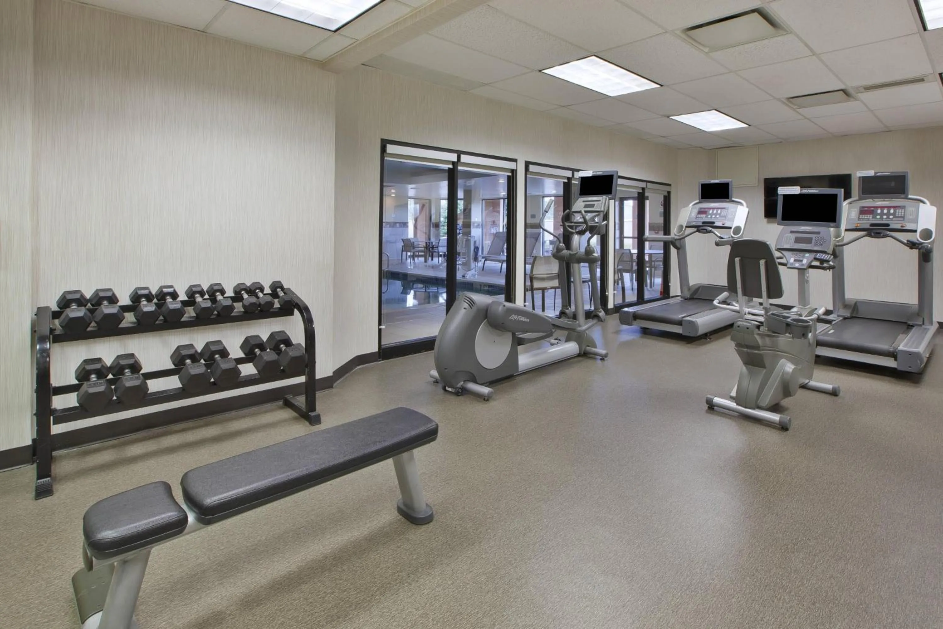 Fitness centre/facilities in Courtyard by Marriott Somerset