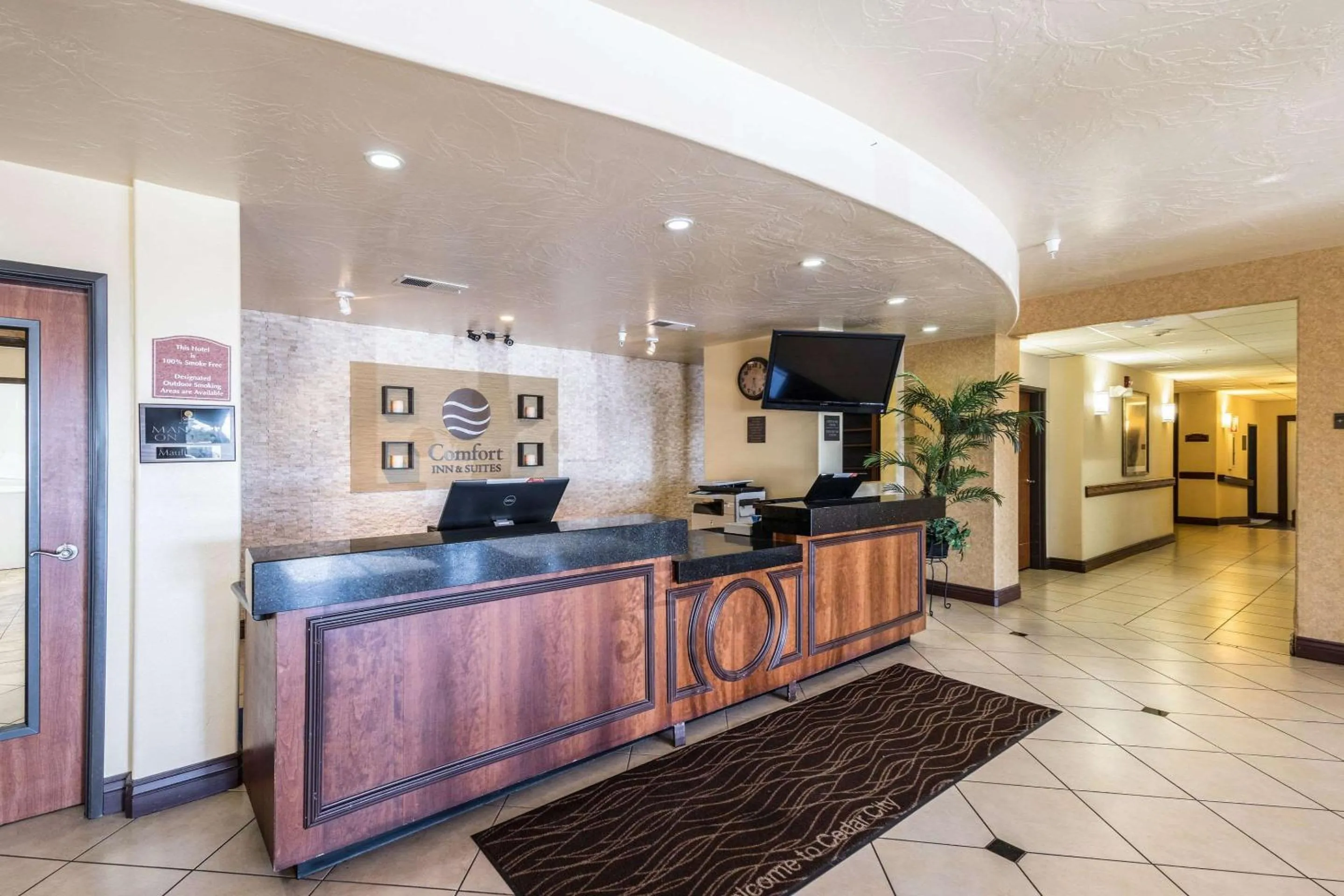 Lobby or reception in Comfort Inn & Suites
