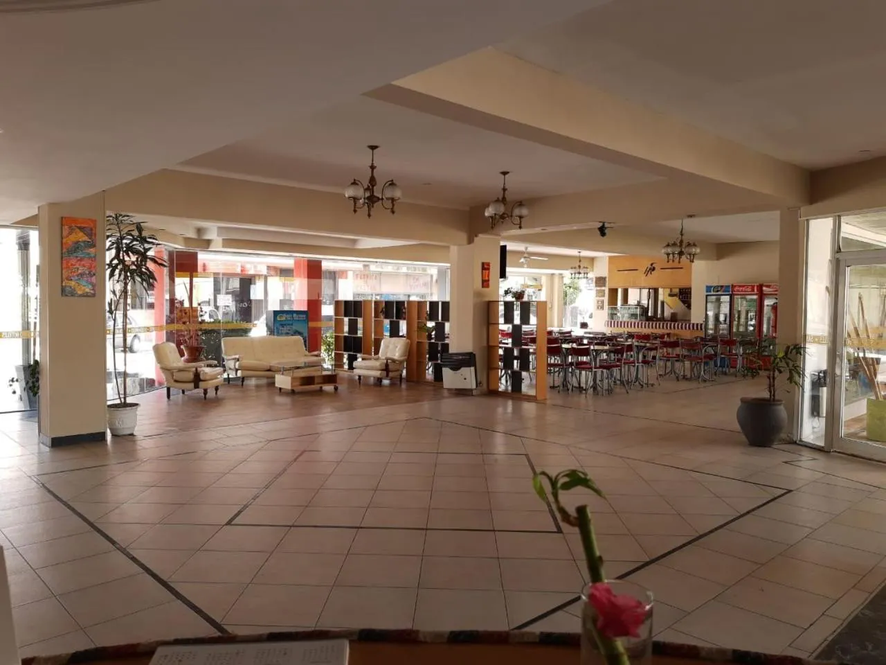 Communal lounge/ TV room in San Remo Resort Hotel