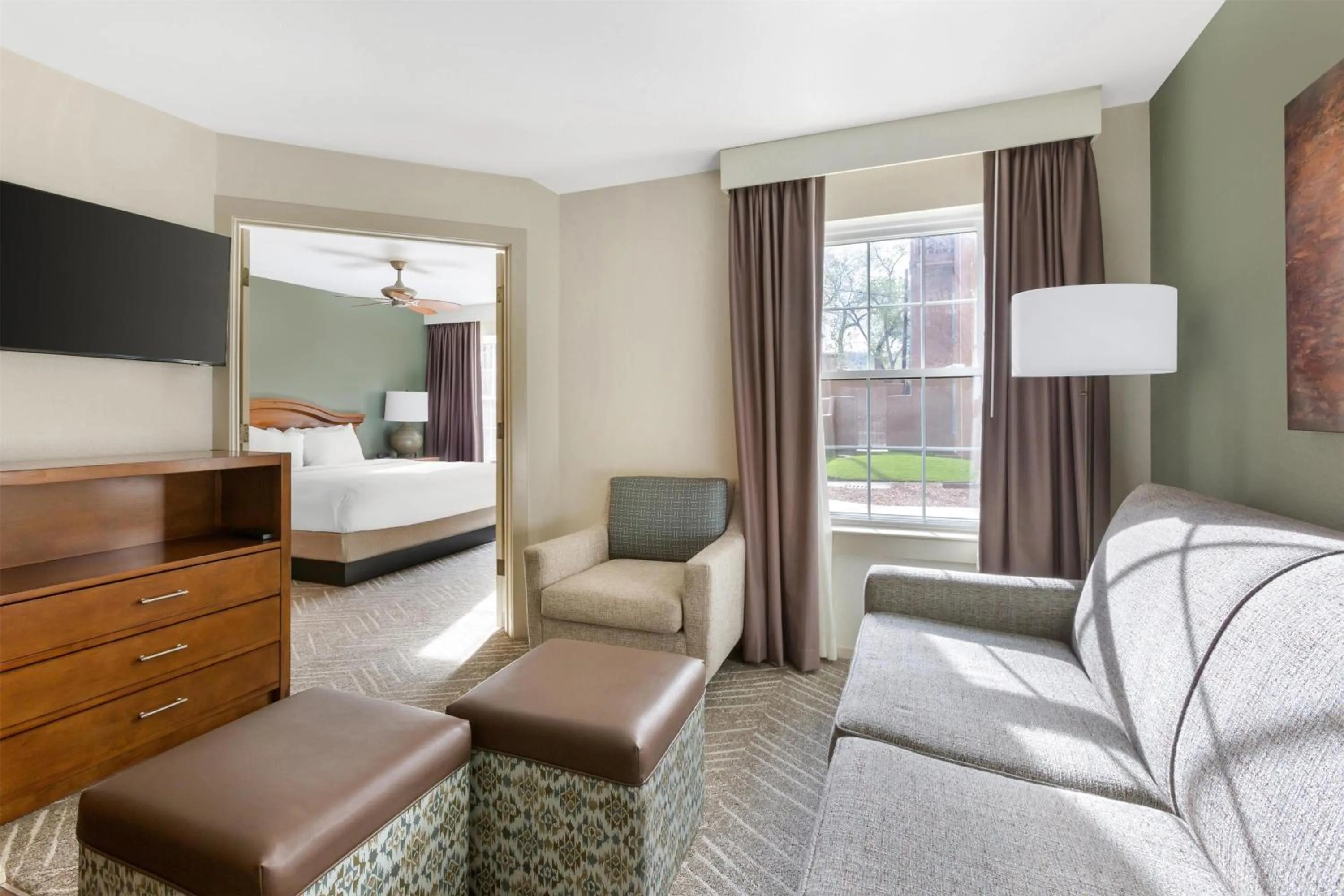 Living room, Bed in Hilton Vacation Club Villas de Santa Fe