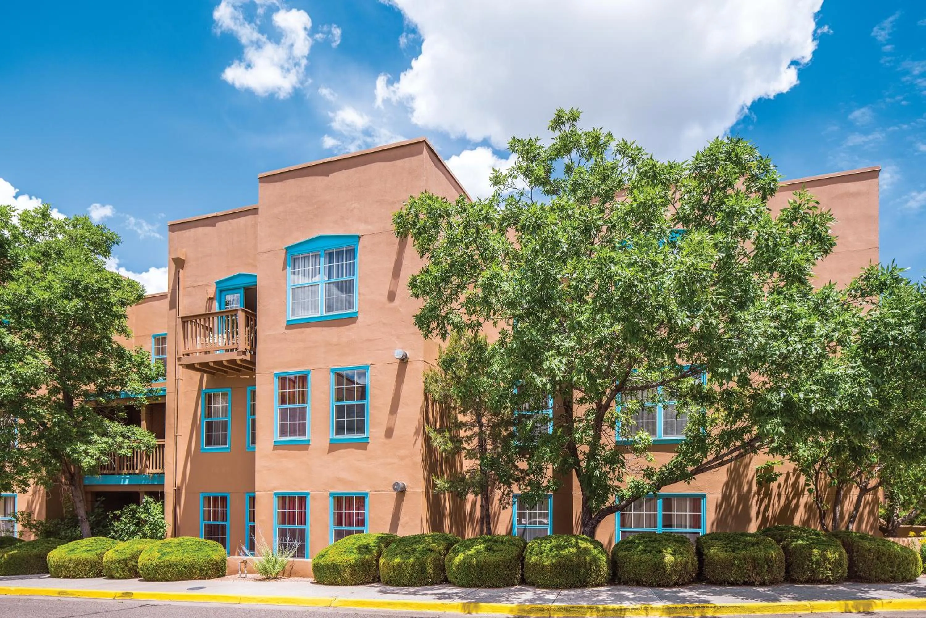 Property building in Hilton Vacation Club Villas de Santa Fe