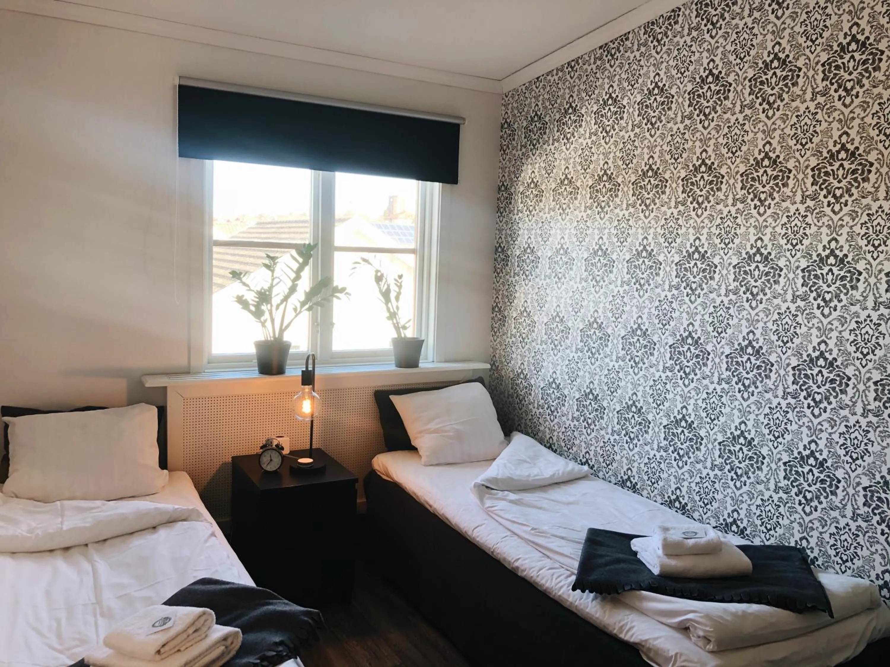 Property building, Bed in Spirans Rum och Logi