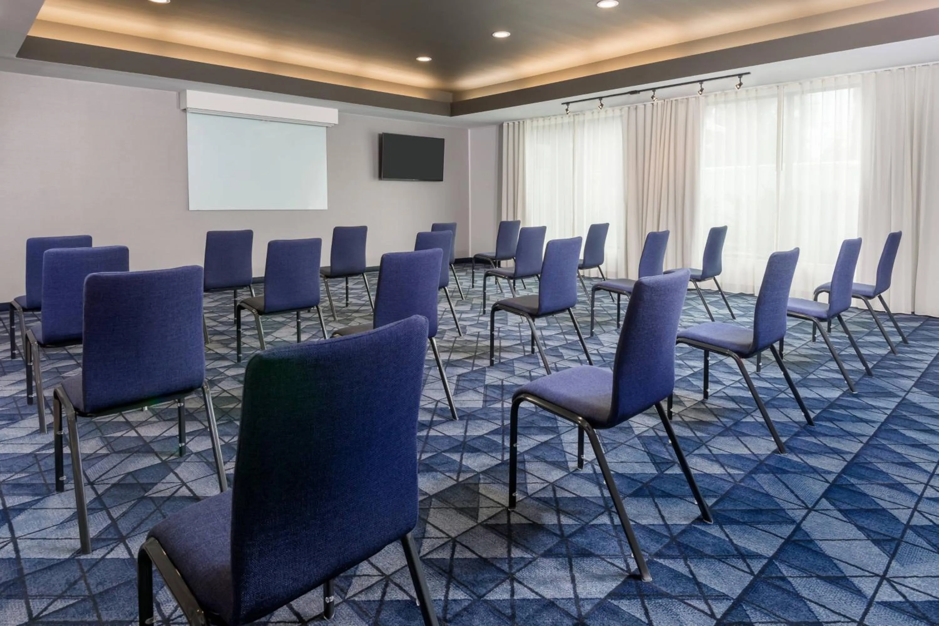 Meeting/conference room in Courtyard Tallahassee North/I-10 Capital Circle