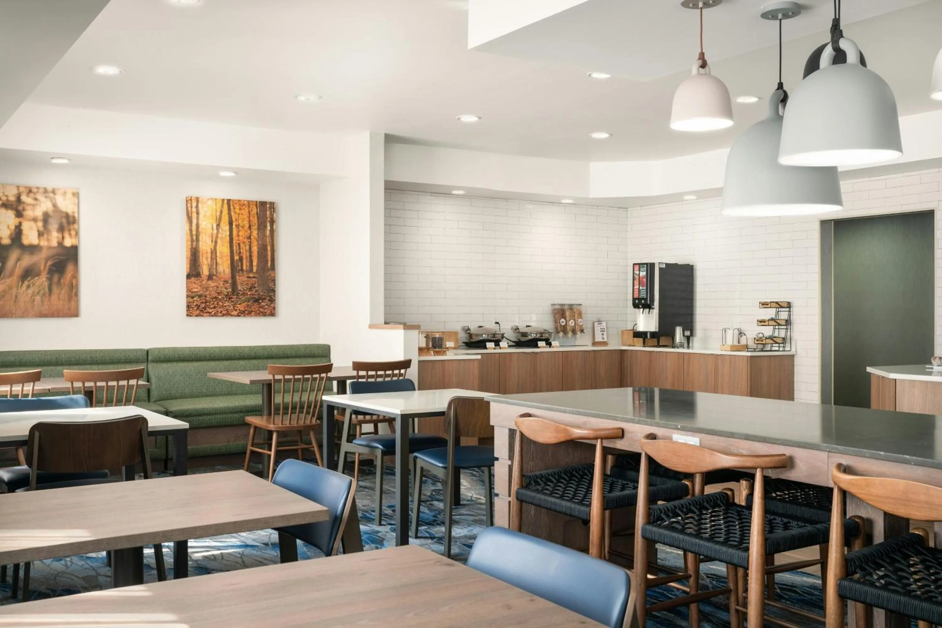 Breakfast in Fairfield Inn Tallahassee North/I-10