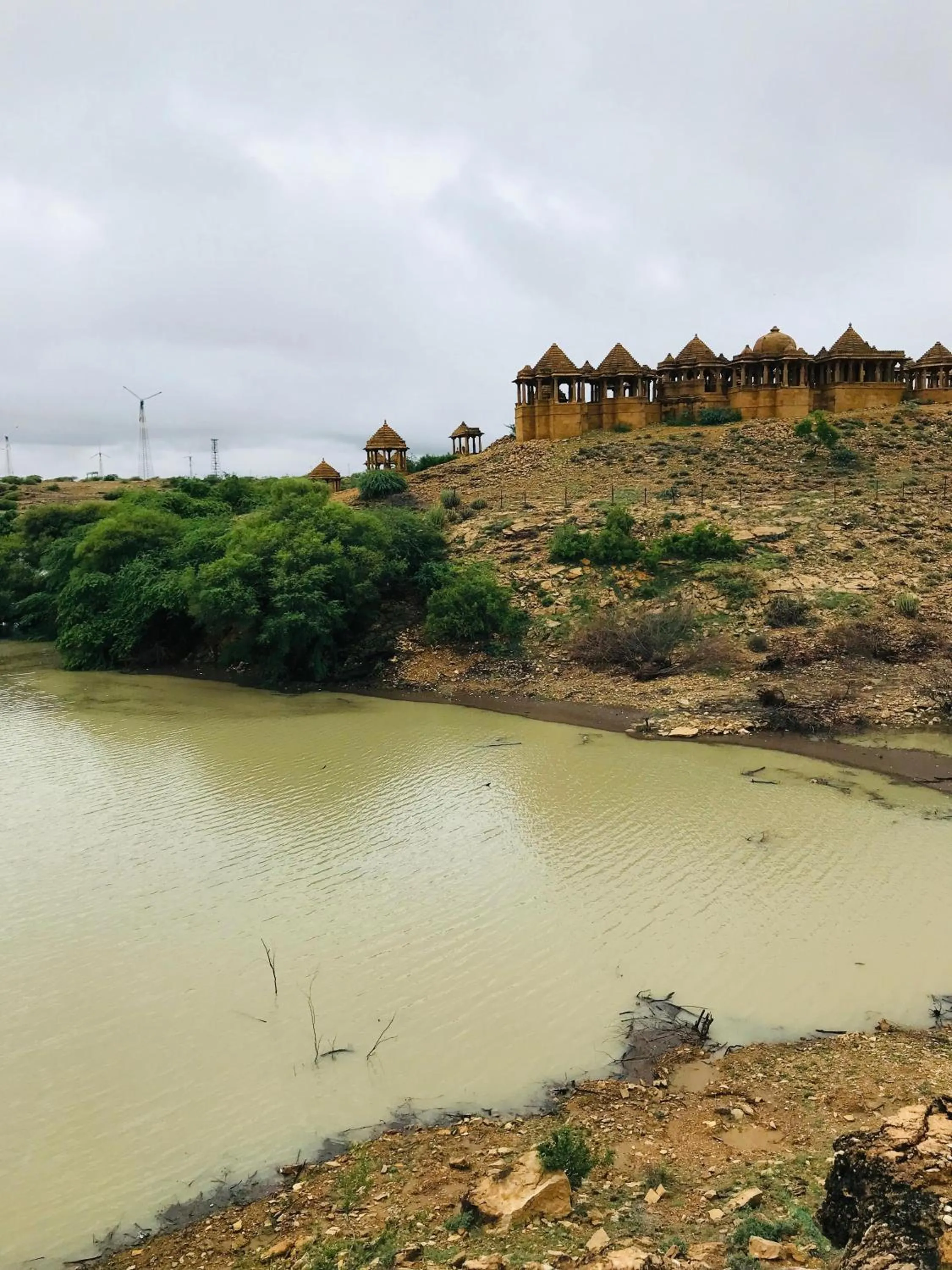 Day in Blue Eye Hostel