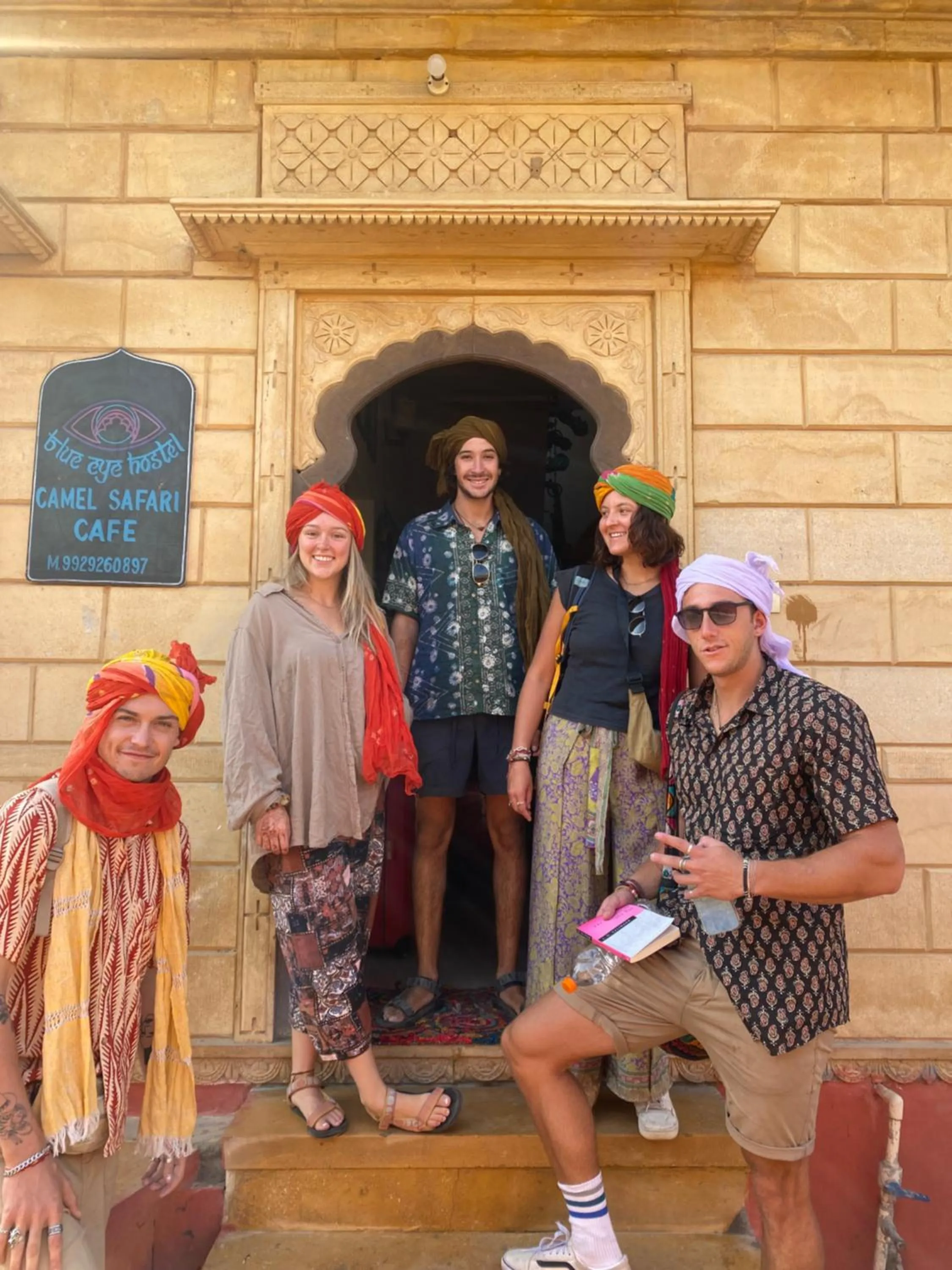 Day in Blue Eye Hostel