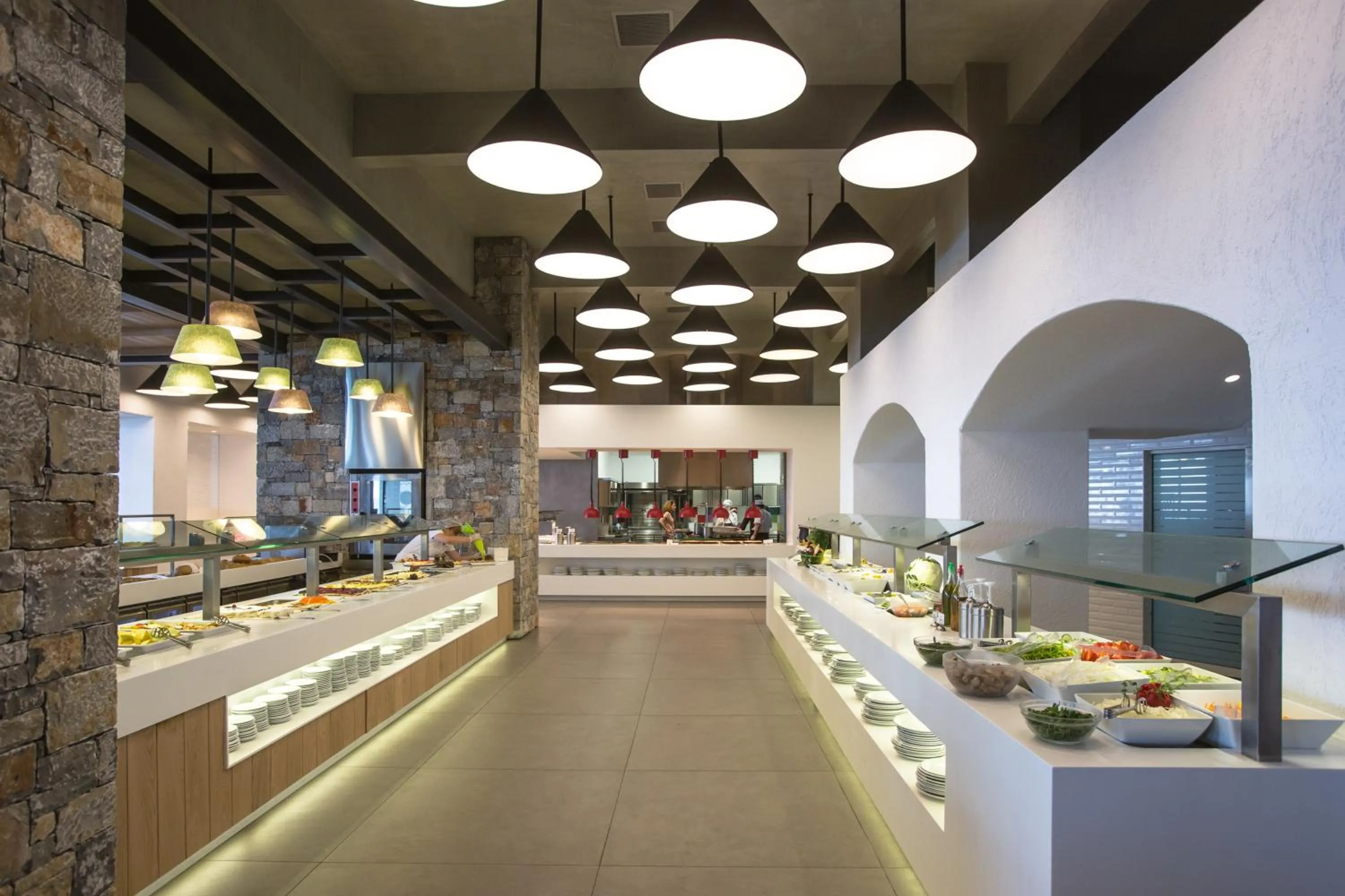 Buffet breakfast in Petra Mare