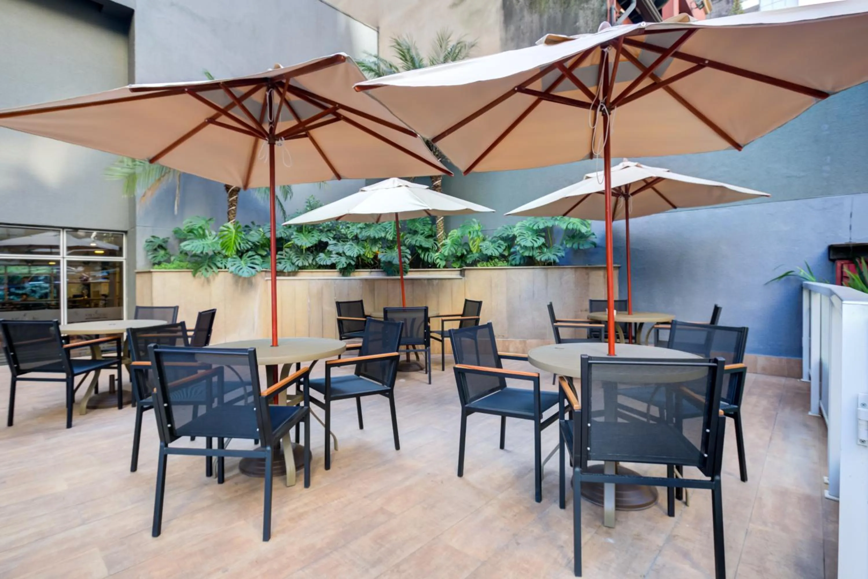 Restaurant/places to eat in Wyndham Sao Paulo Paulista