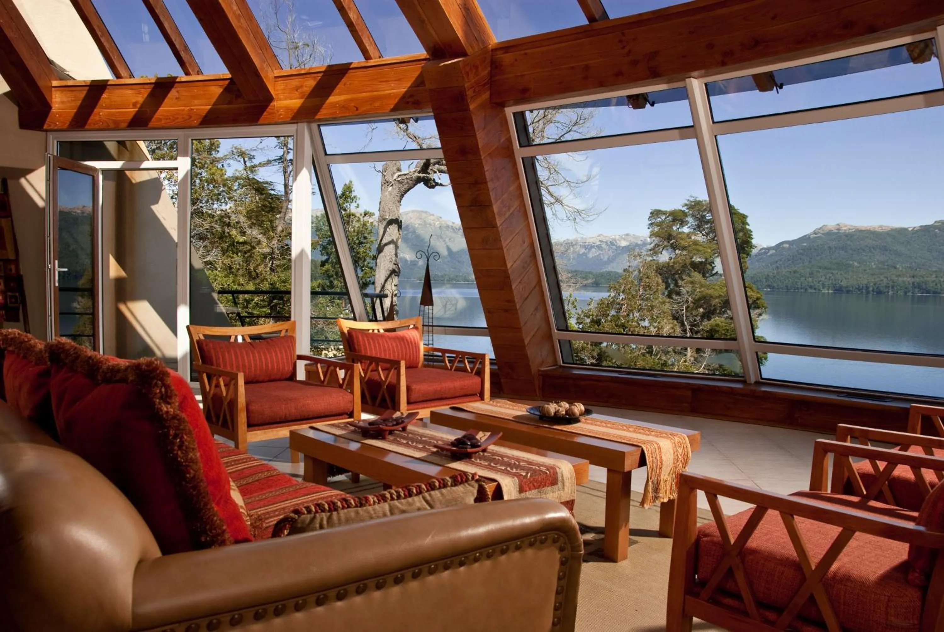 Communal lounge/ TV room in Sol Arrayan Hotel & Spa