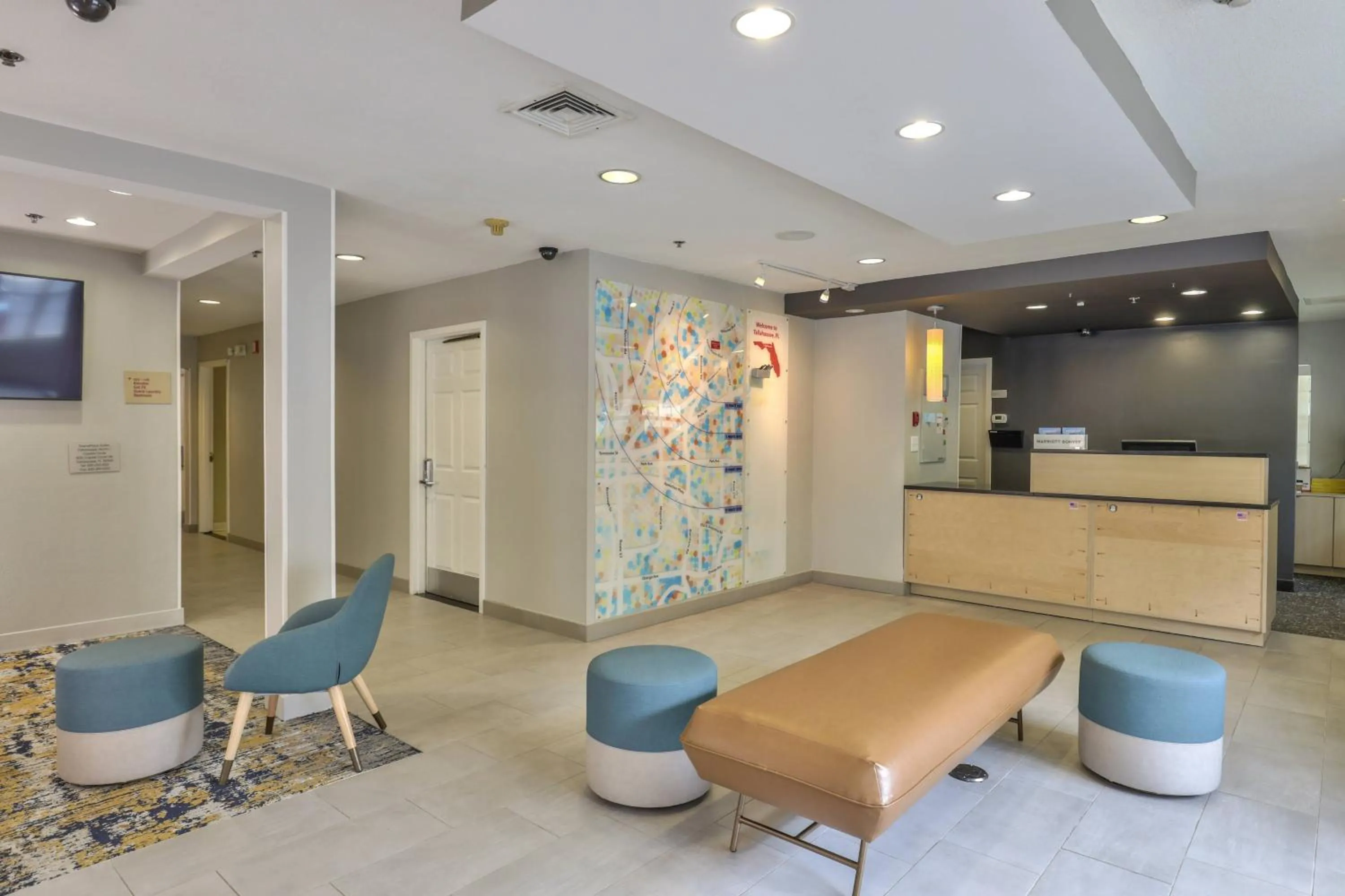 Lobby or reception in Alluxsuites at 1876, an Ascend Collection Hotel