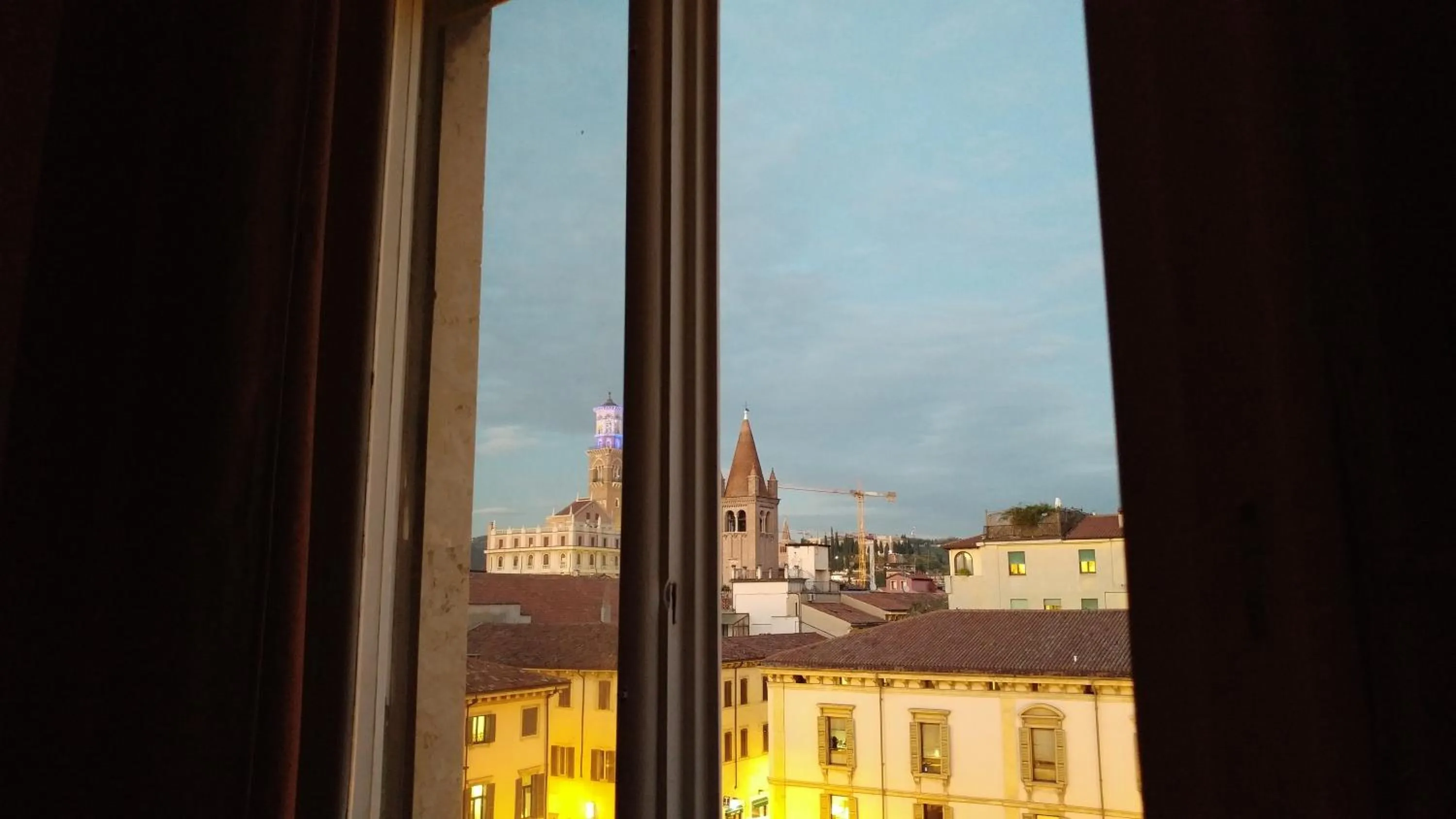 City view in Dreaming Verona Rooms