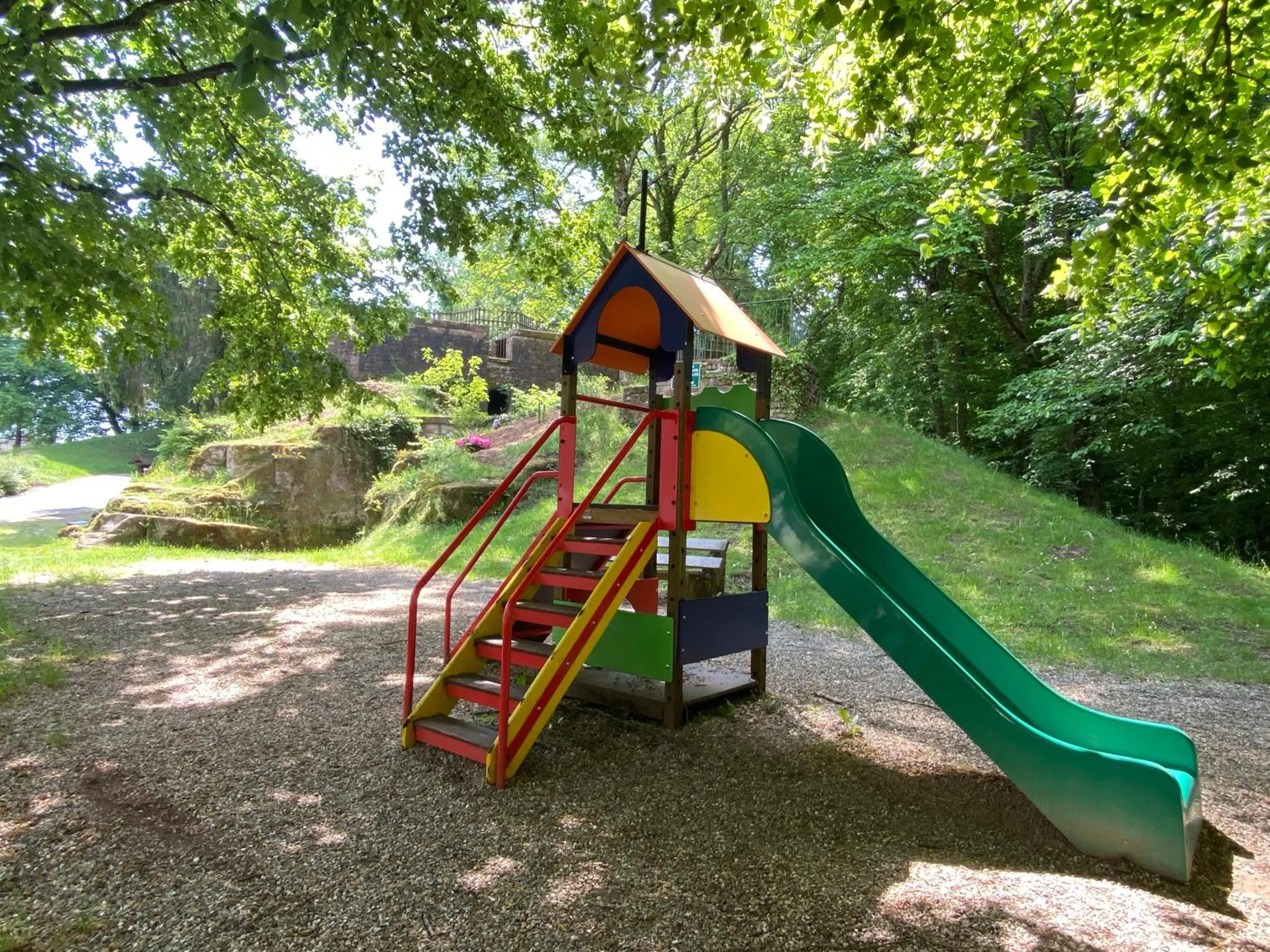 Children play ground in La Dependance de la Villa des Oiseaux - La Petite Pierre