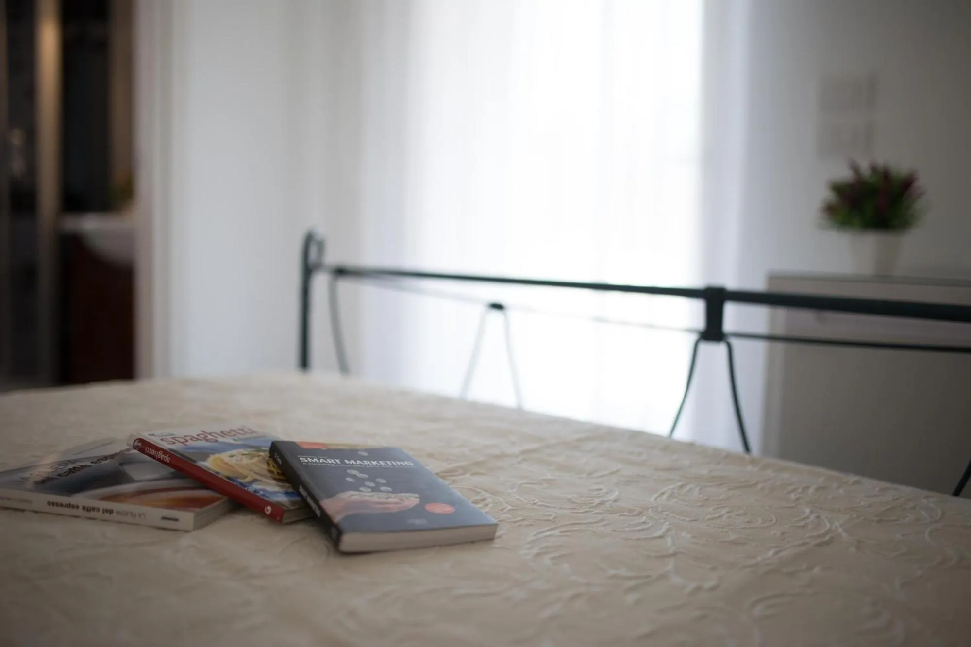 Pool view, Bed in Bed & Breakfast del Faro