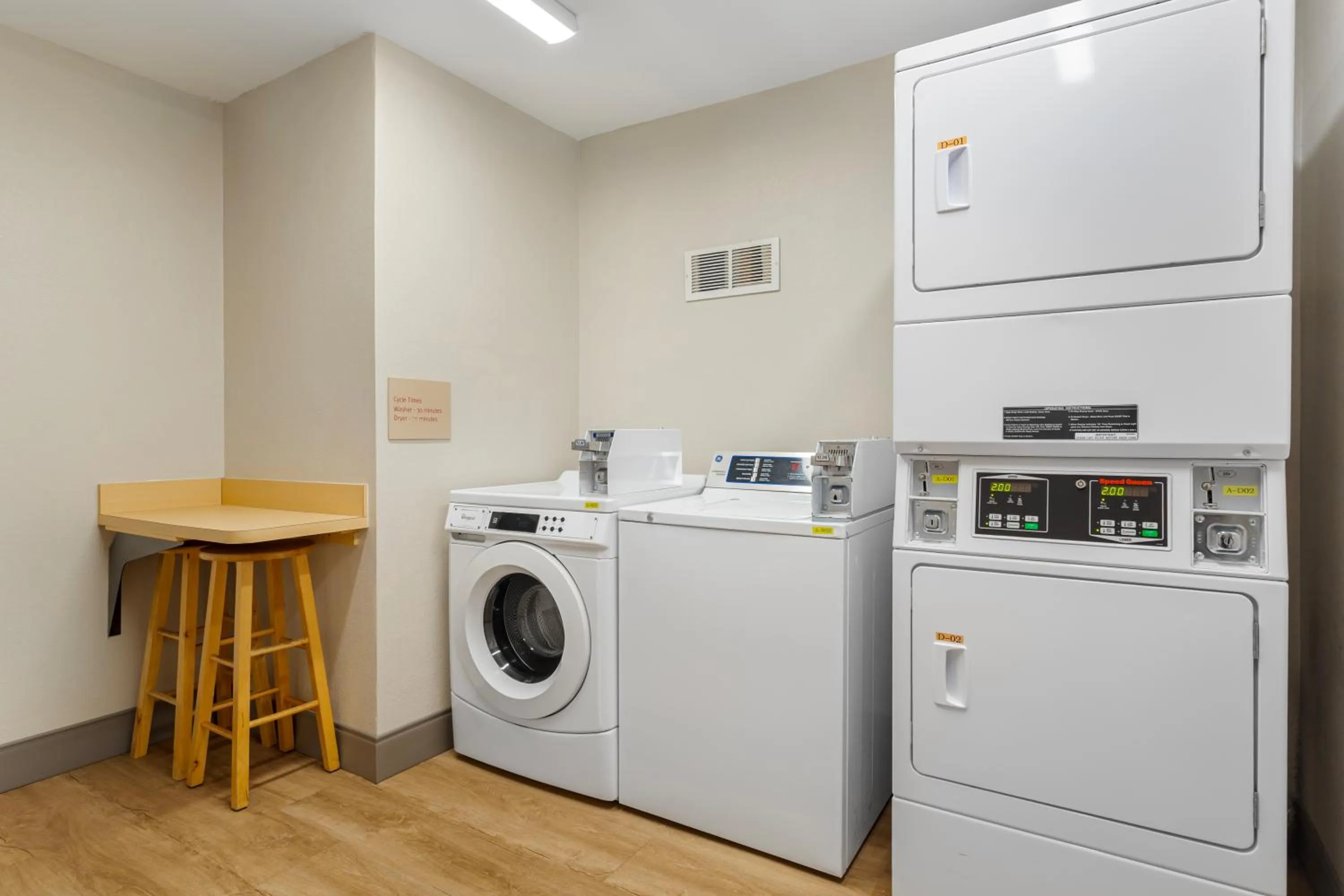 laundry in MainStay Suites Tampa Moffitt-USF