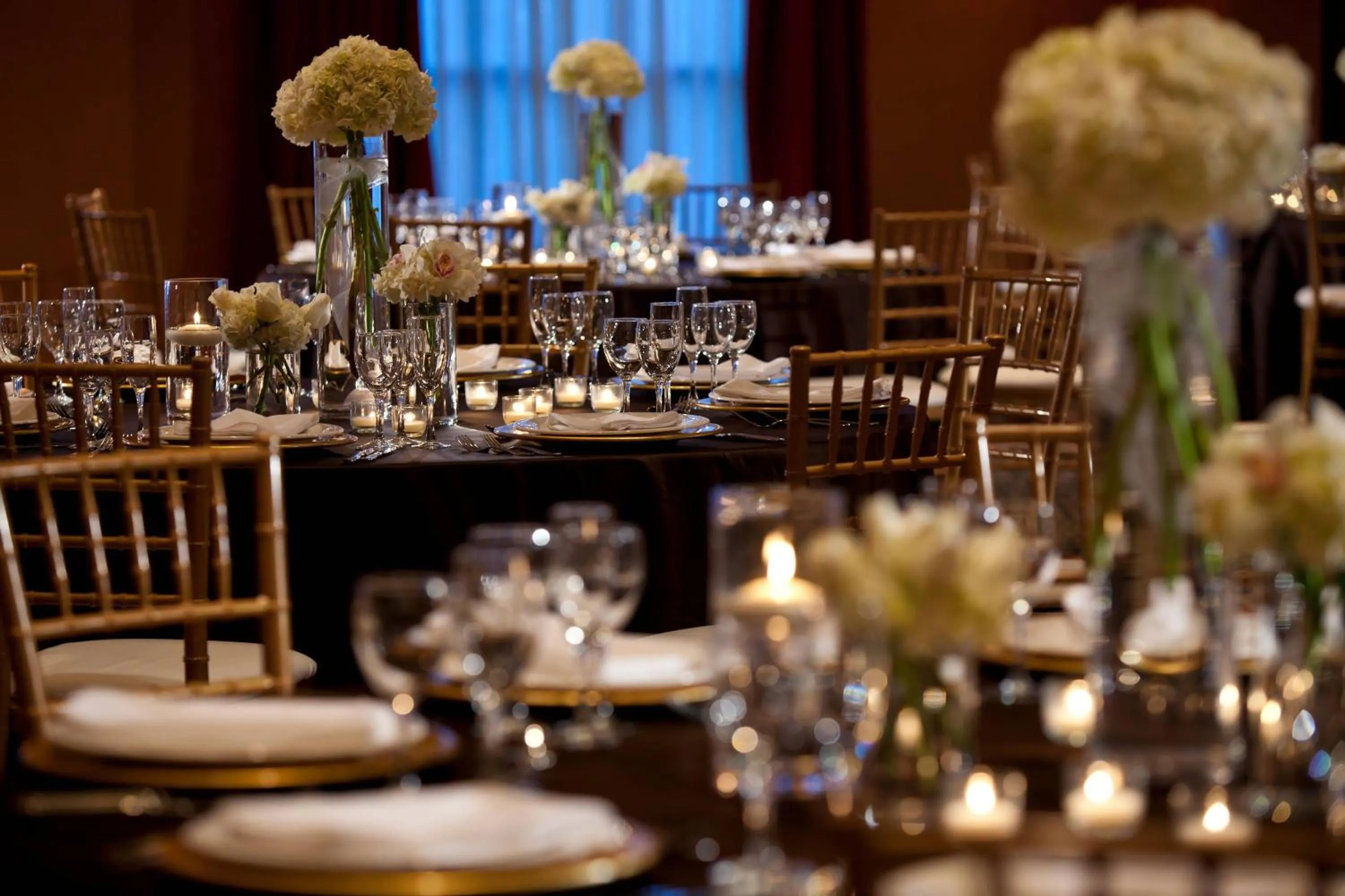 Meeting/conference room in Renaissance Tulsa Hotel & Convention Center