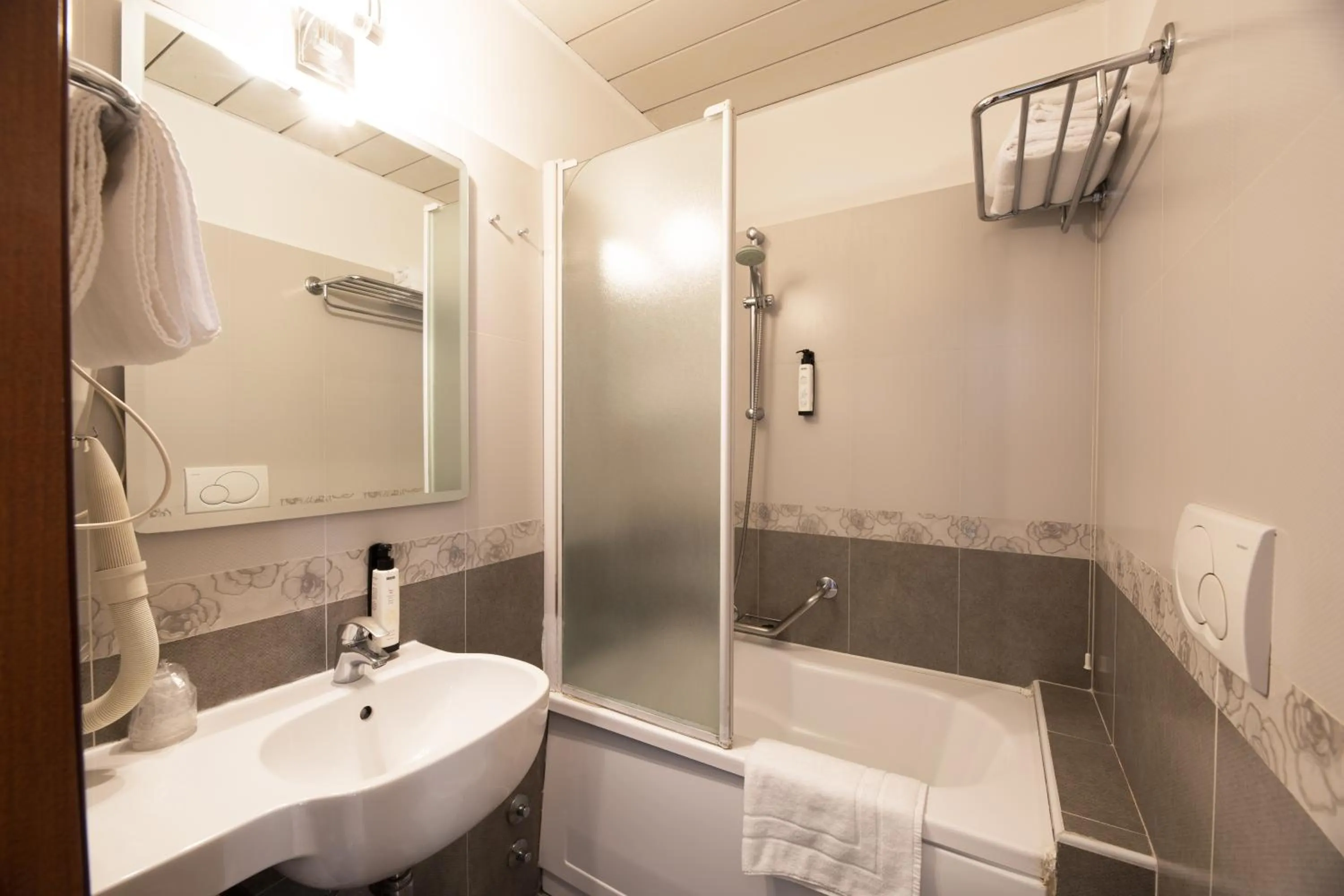 Bedroom in Hotel Vienna