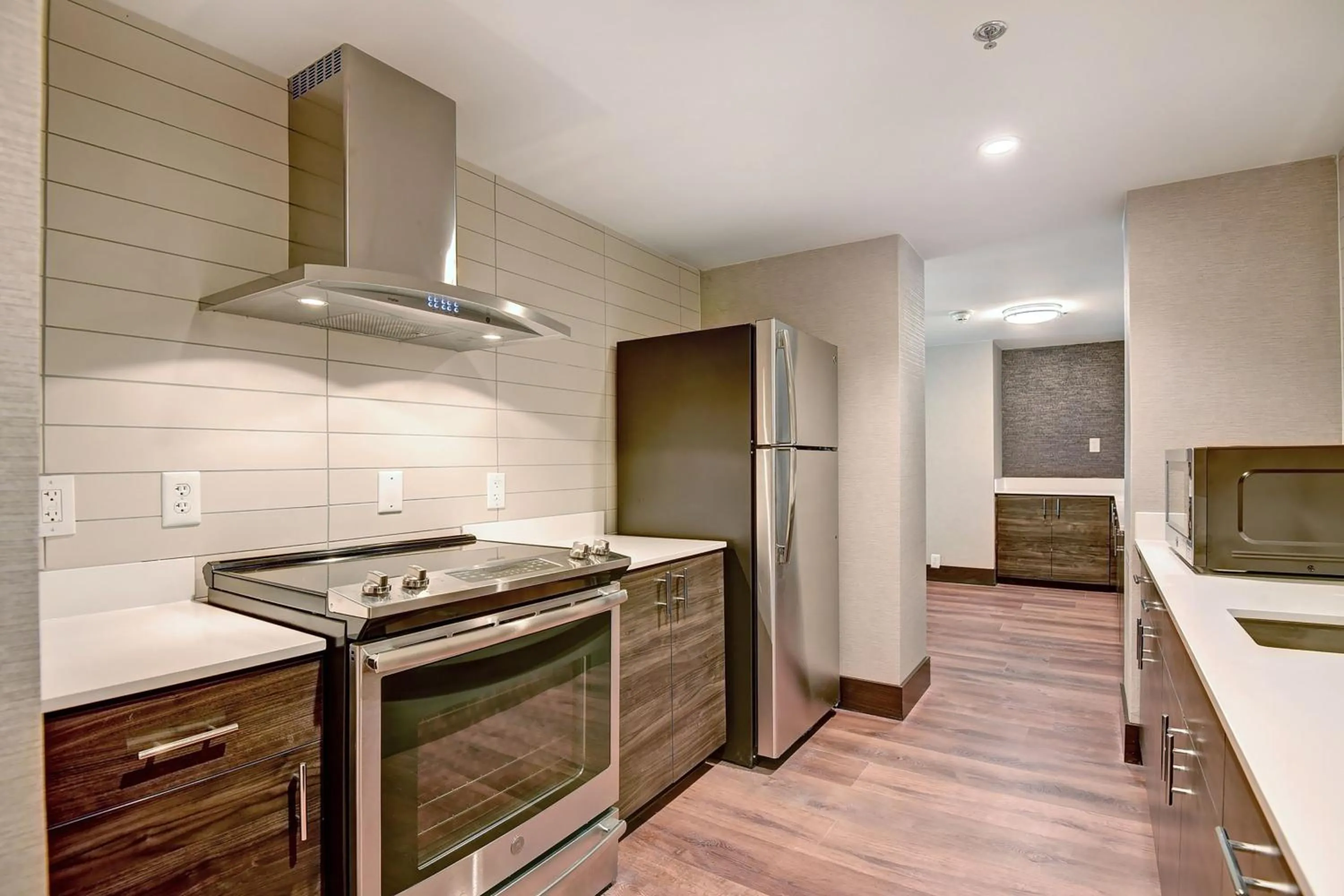 Photo of the whole room in Tulsa Marriott Southern Hills