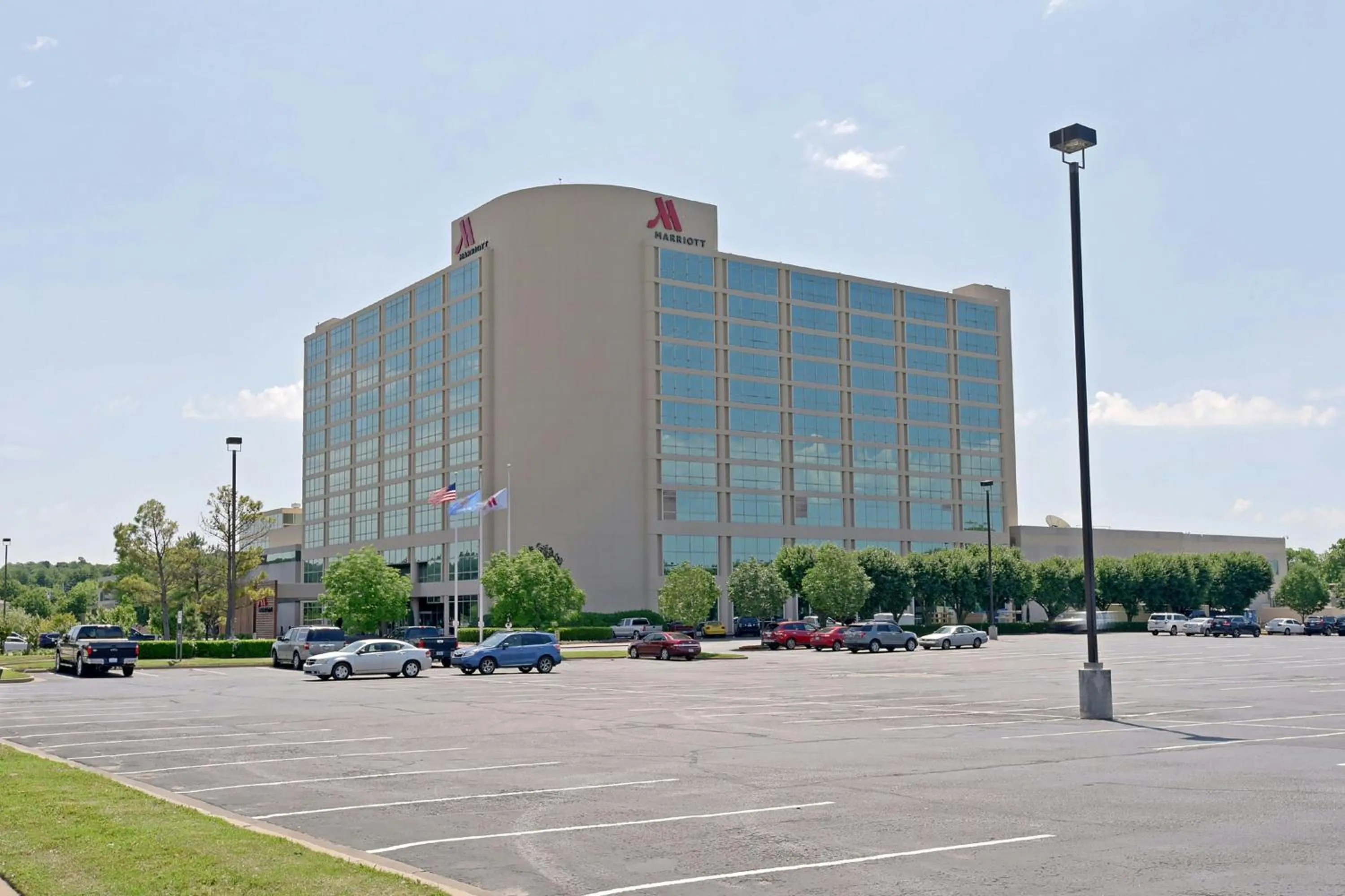 Property building in Tulsa Marriott Southern Hills