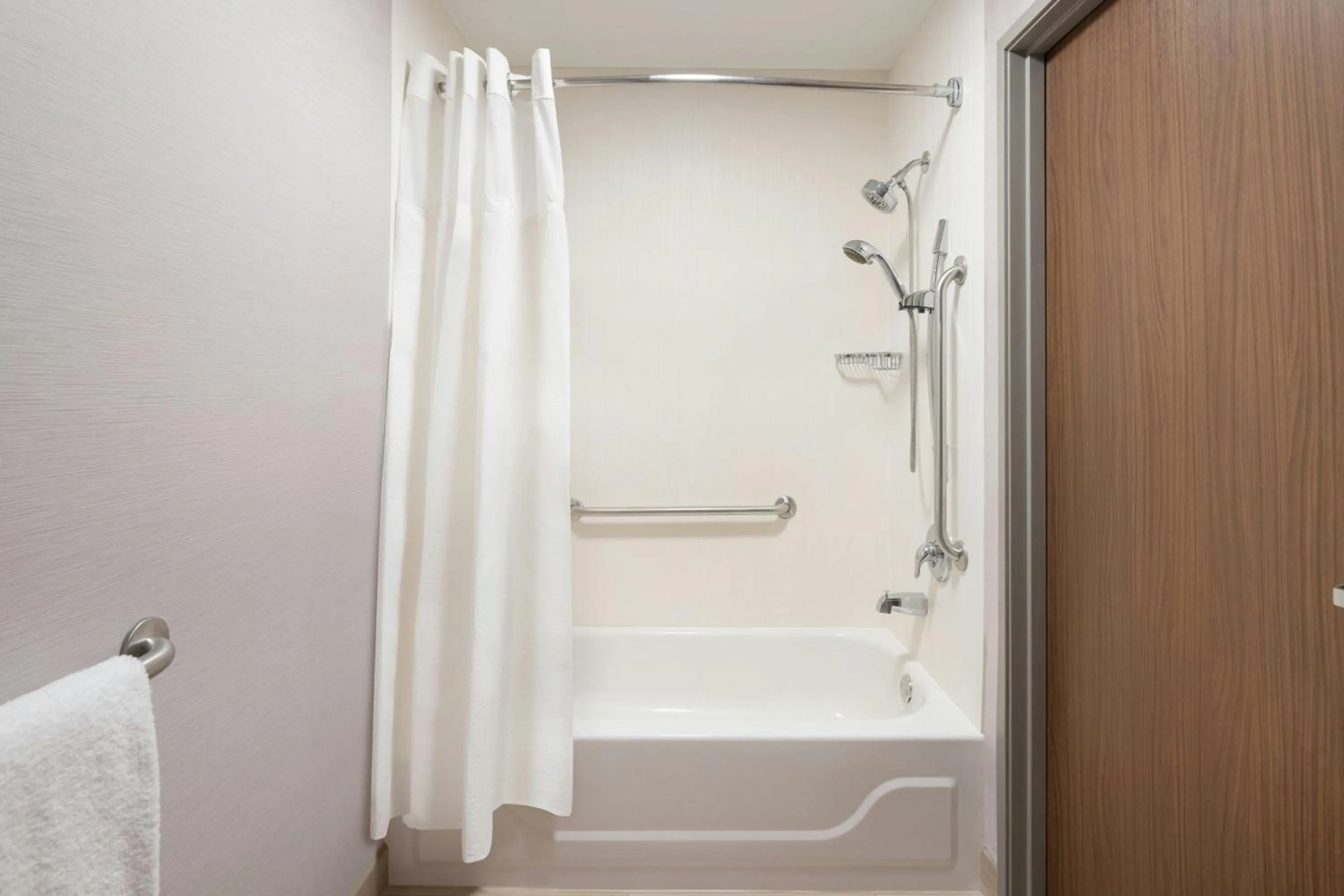 Bathroom in Courtyard by Marriott Traverse City