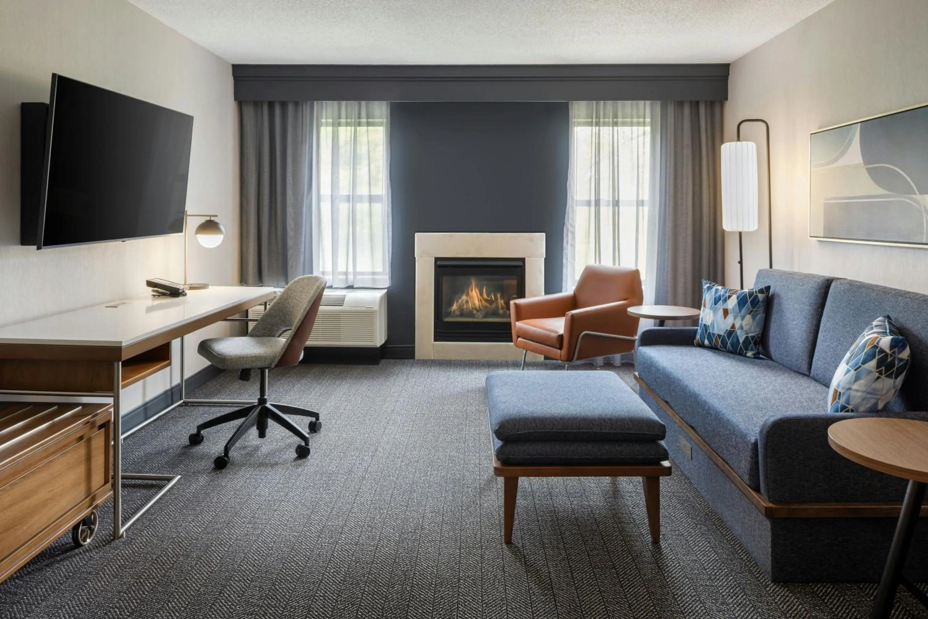 Photo of the whole room in Courtyard by Marriott Traverse City