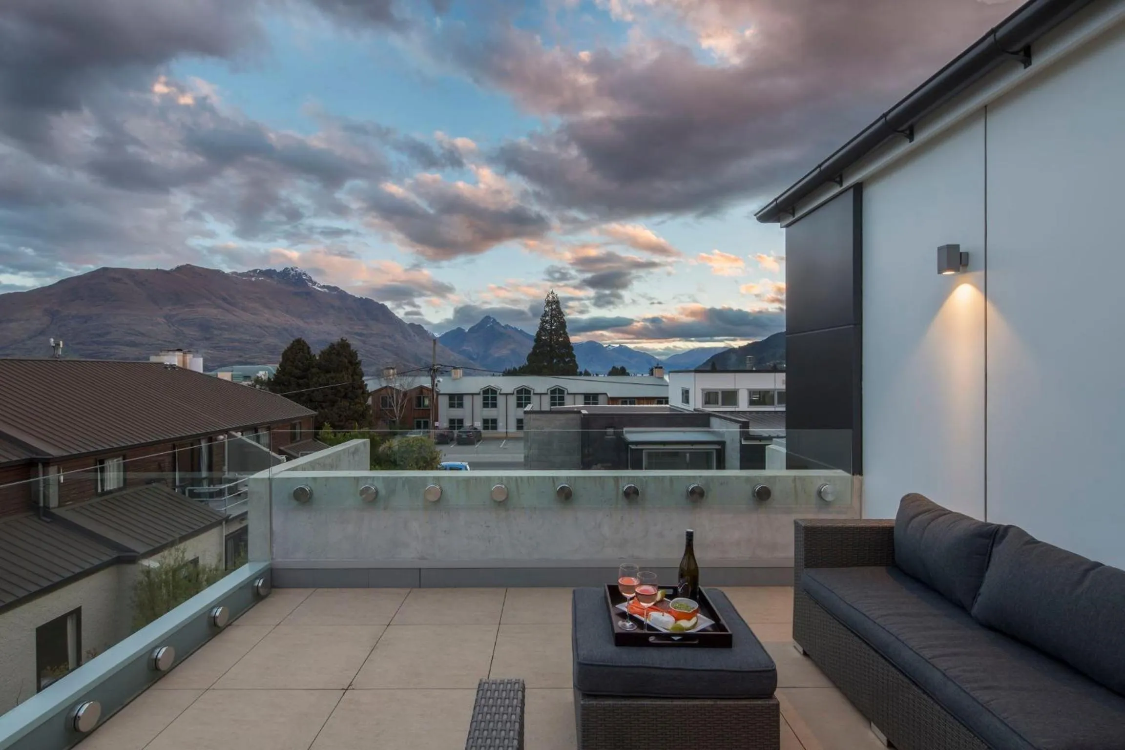 Balcony/Terrace in Central Queenstown Apartment 15 Melbourne