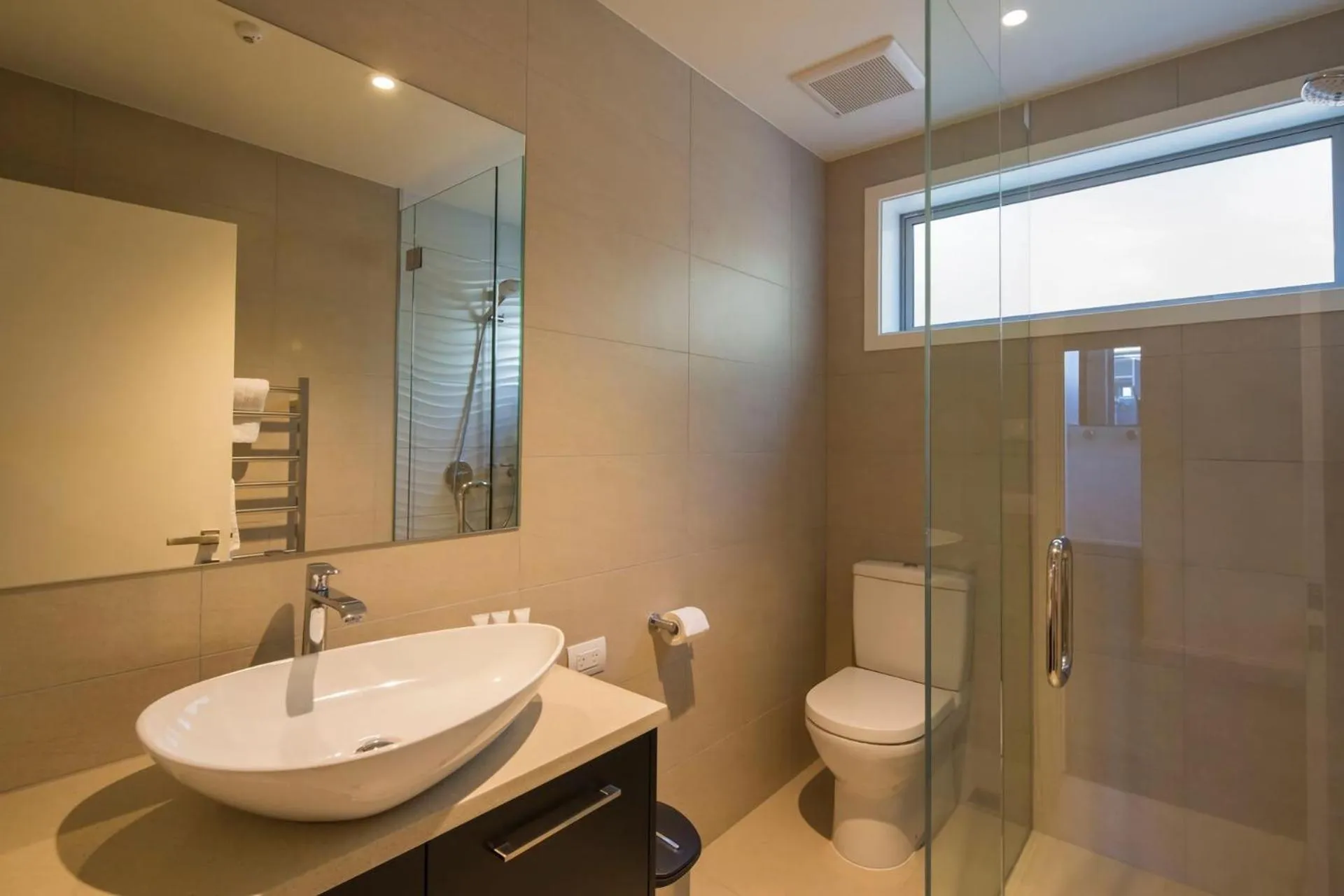 Central Queenstown Melbourne St Apartment