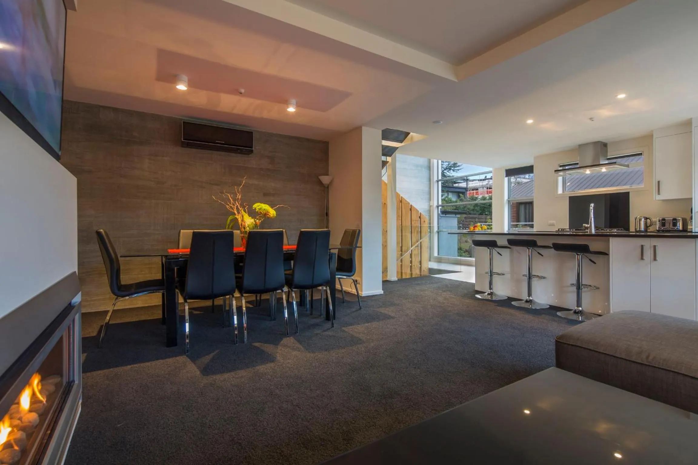 Kitchen or kitchenette in Central Queenstown Apartment 15 Melbourne