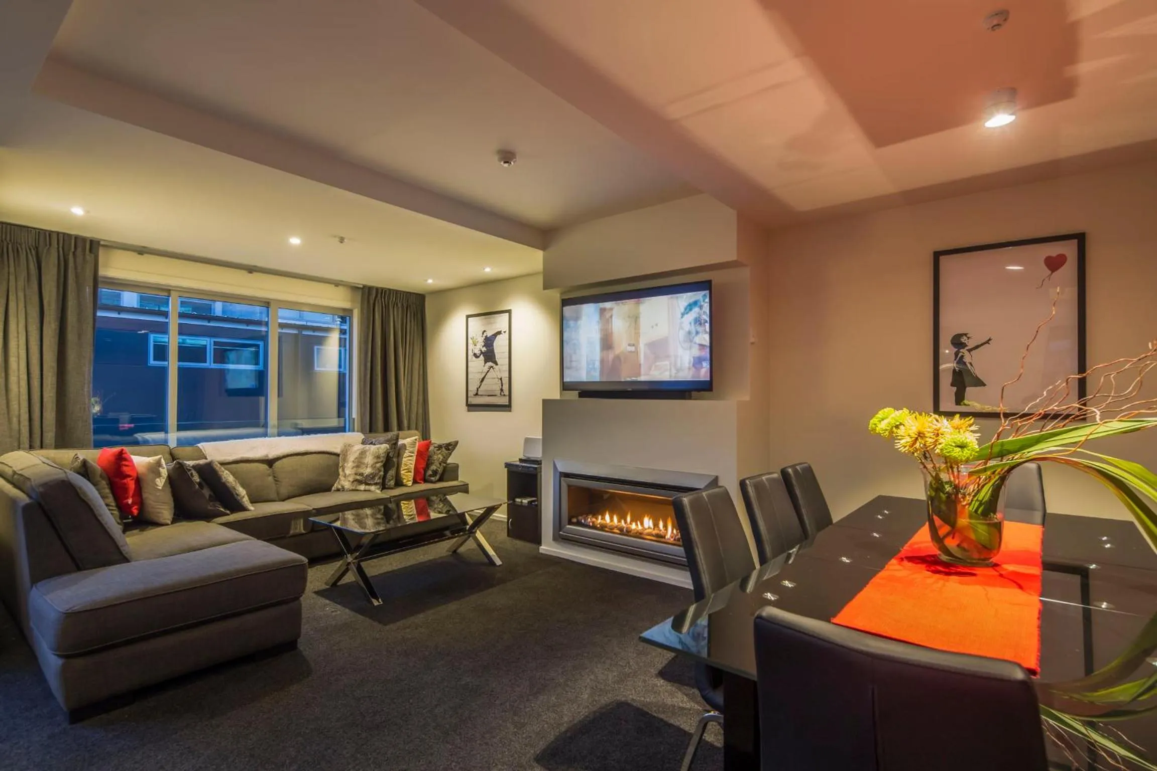 Living room in Central Queenstown Apartment 15 Melbourne