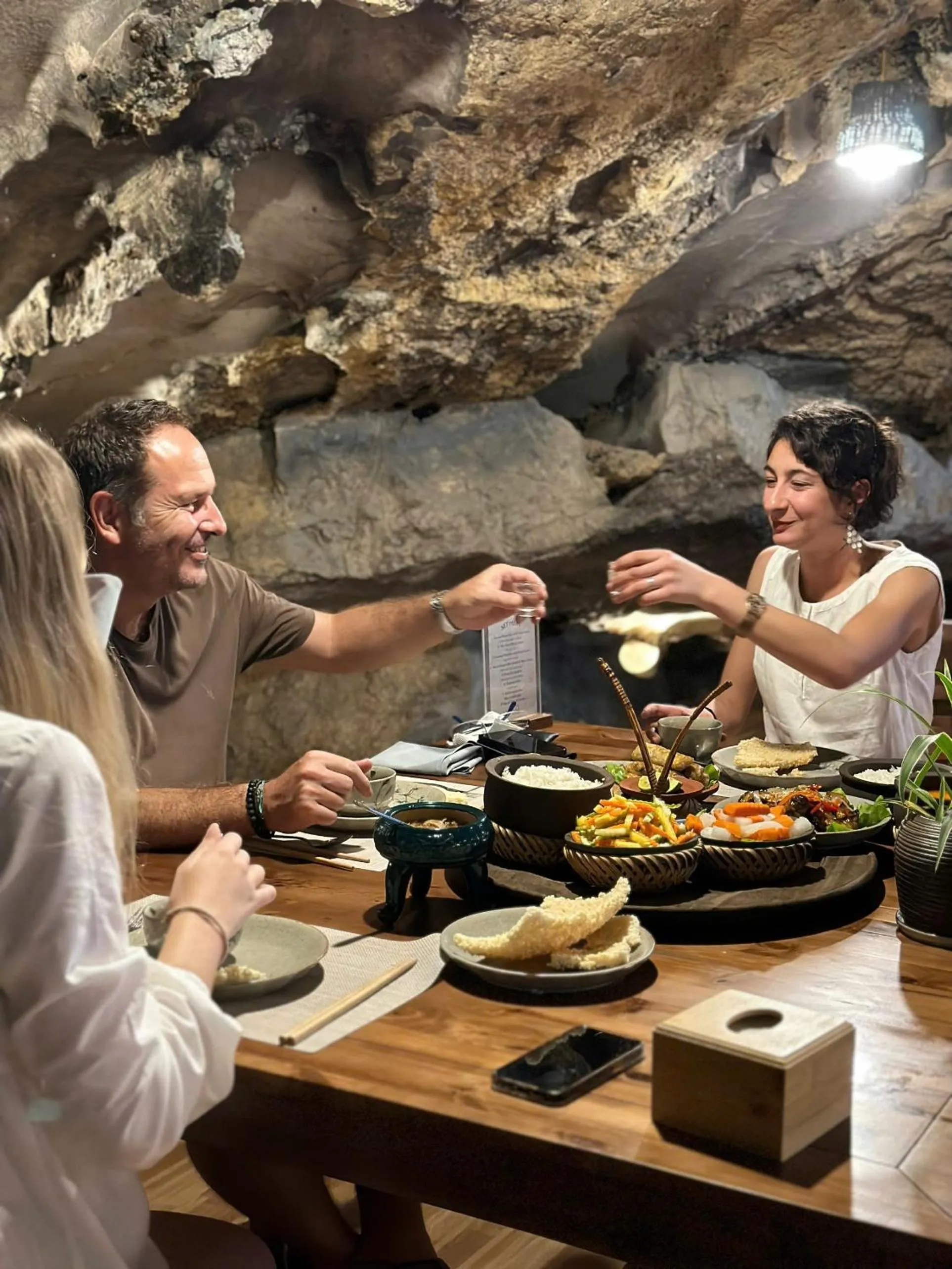 Restaurant/places to eat in Trang An Heritage Garden