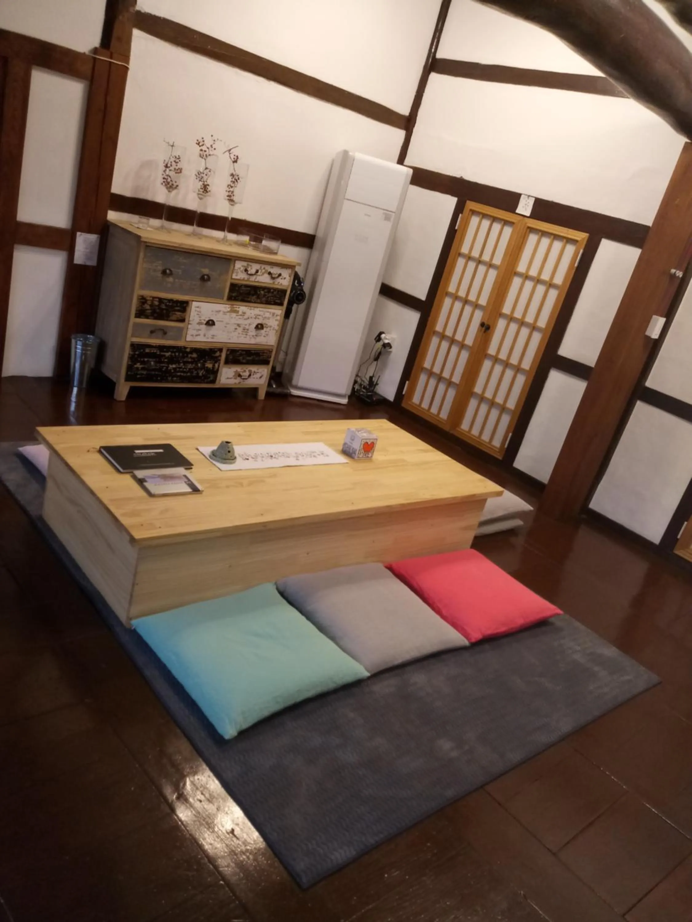 Living room in Hundred Years Hanok