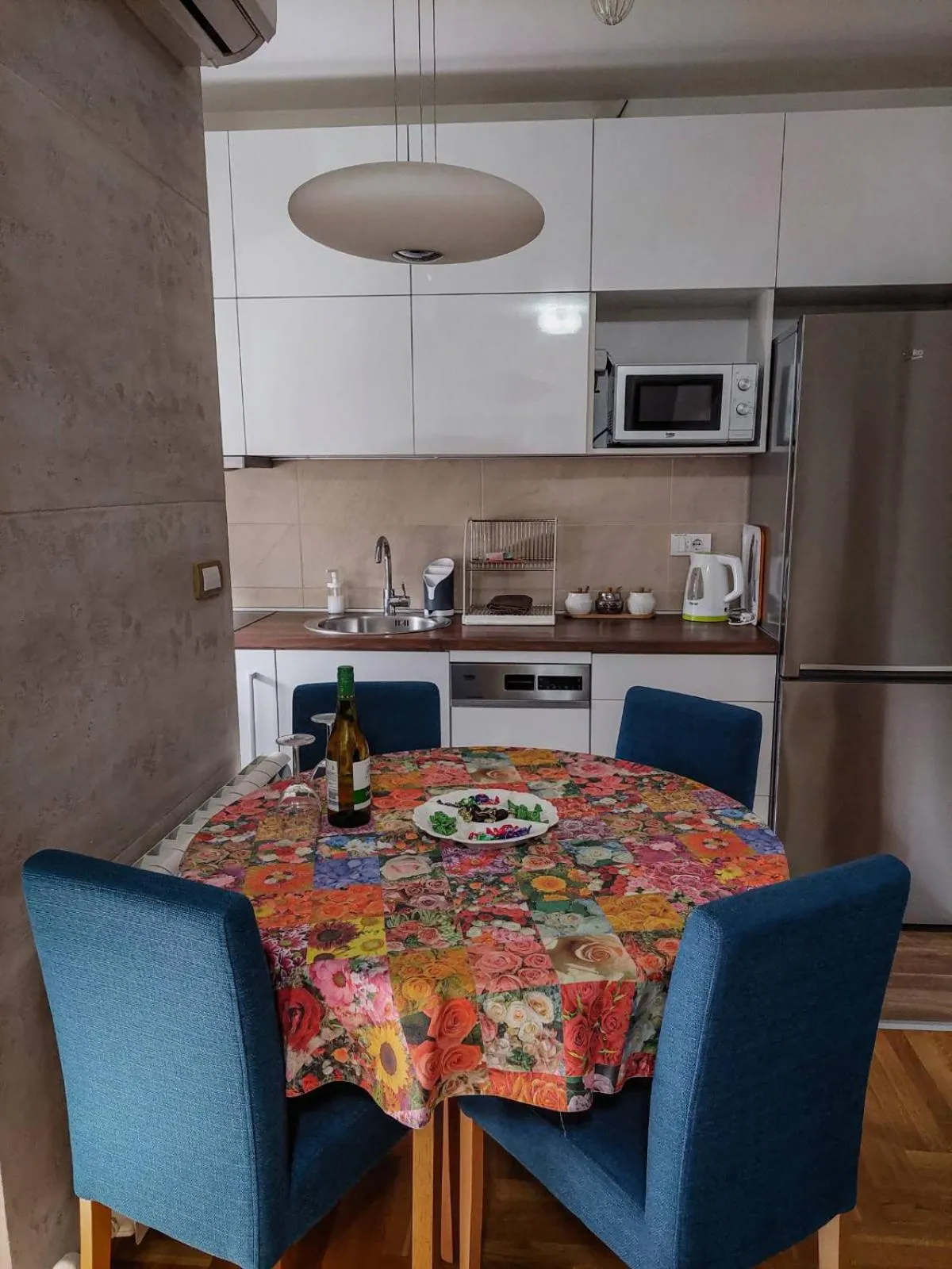 Dining area in Flat Kosutnjak 9