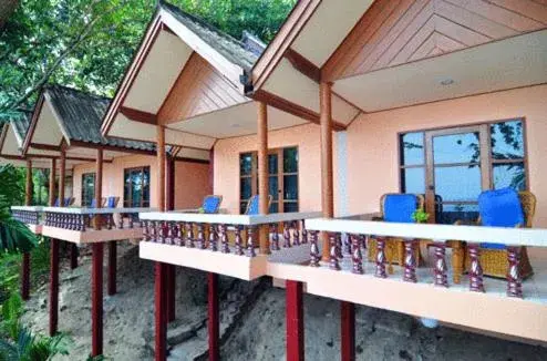 One-Bedroom Bungalow in Baan Karon Hill Phuket Resort One-Bedroom Bungalow in Baan Karon Hill Phuket Resort