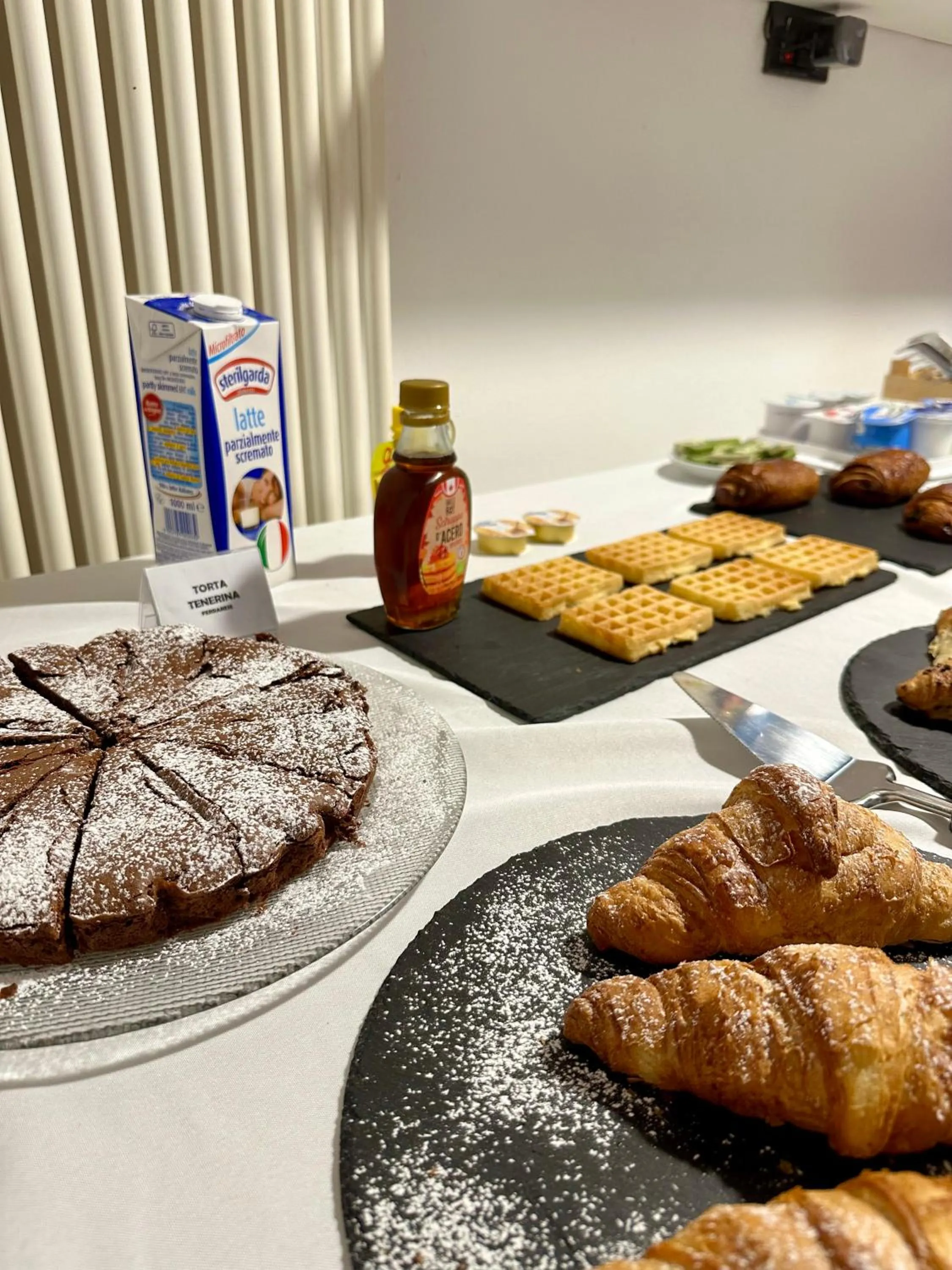 Italian breakfast in Villa Estense