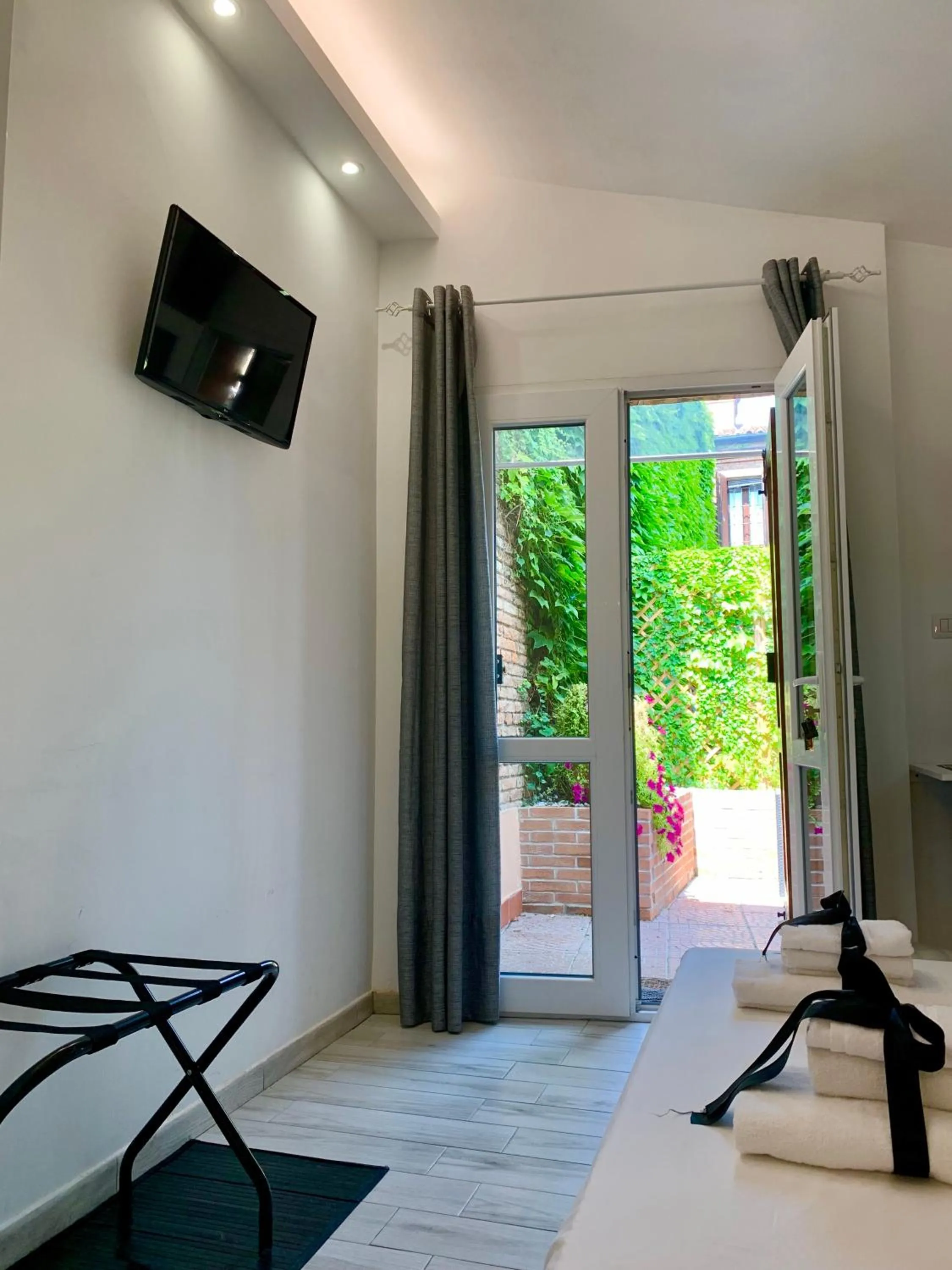 Bed in Villa Estense