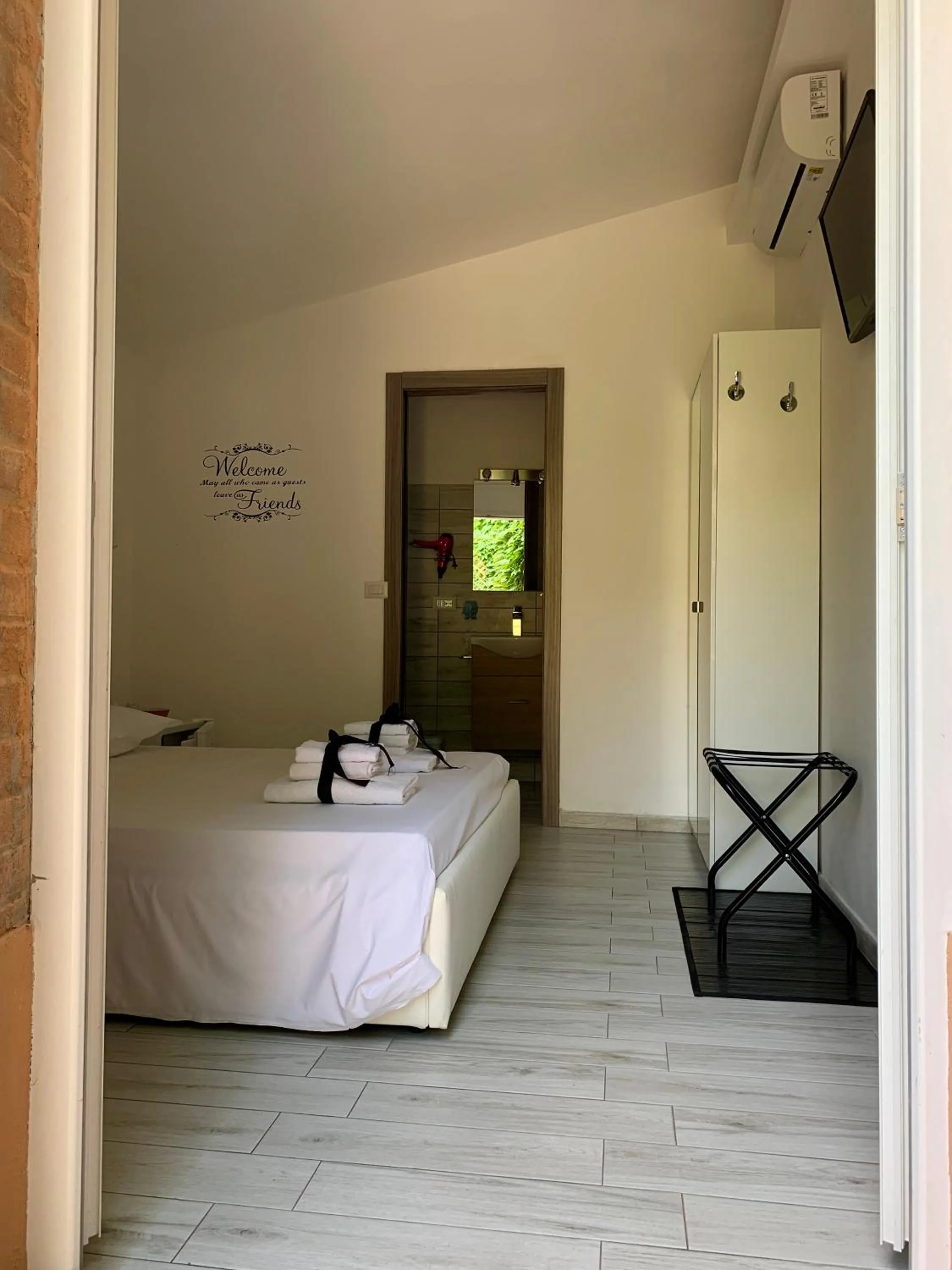 Bed in Villa Estense