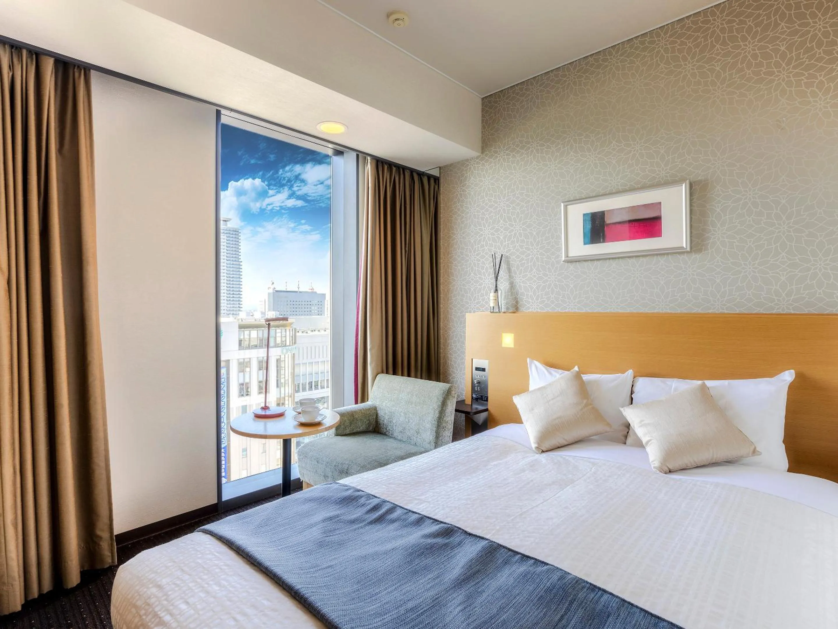 Photo of the whole room, Bed in Hotel Gracery Sapporo