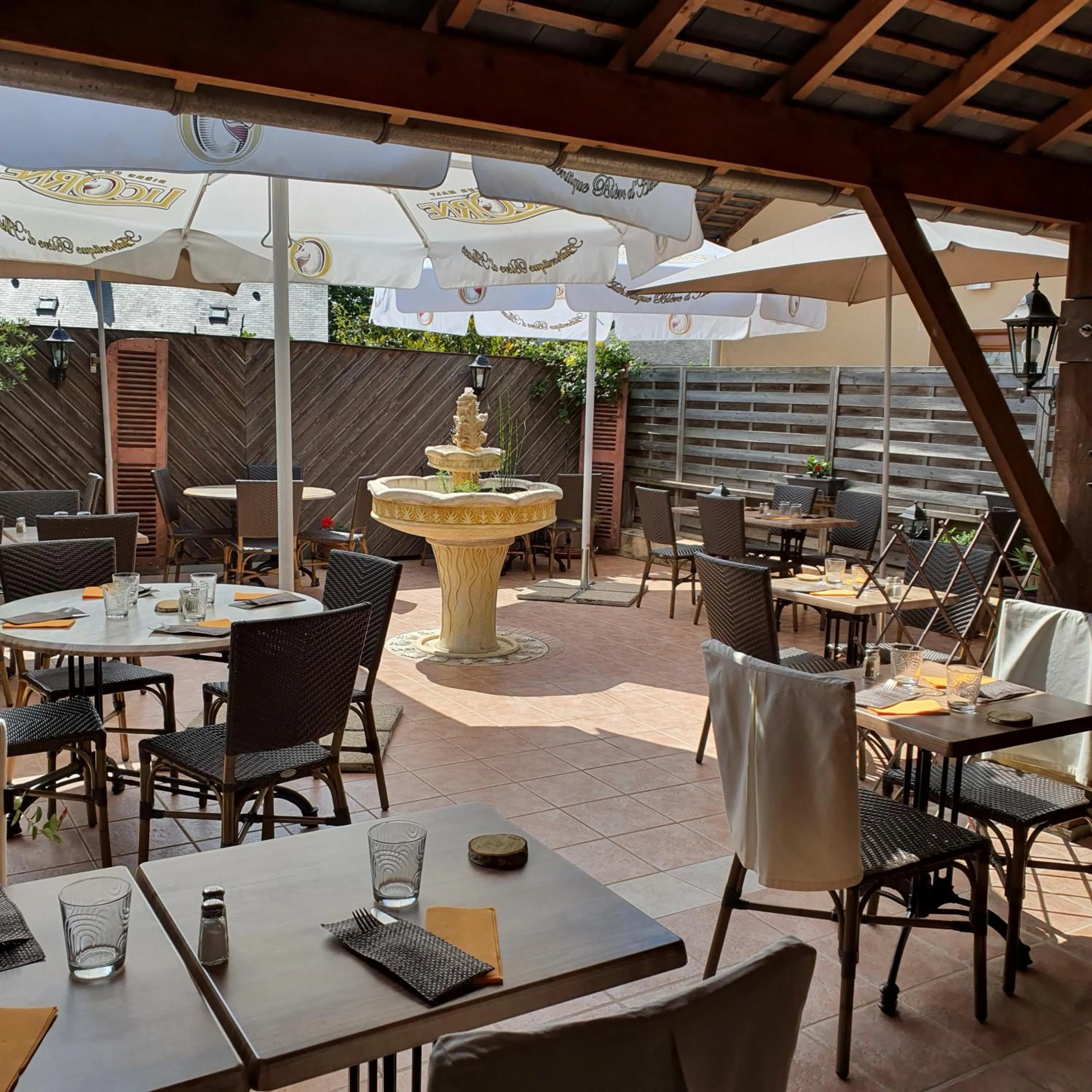 HOTEL RESTAURANT La CREPERIE Du CHATEAU