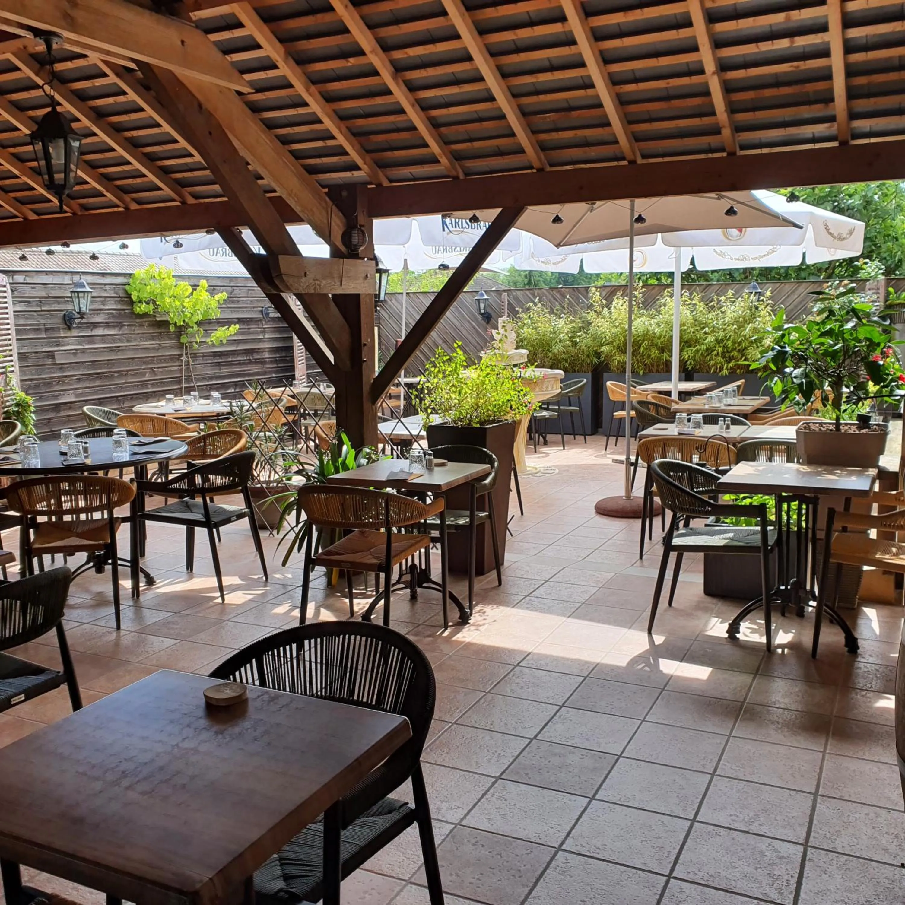 HOTEL RESTAURANT La CREPERIE Du CHATEAU