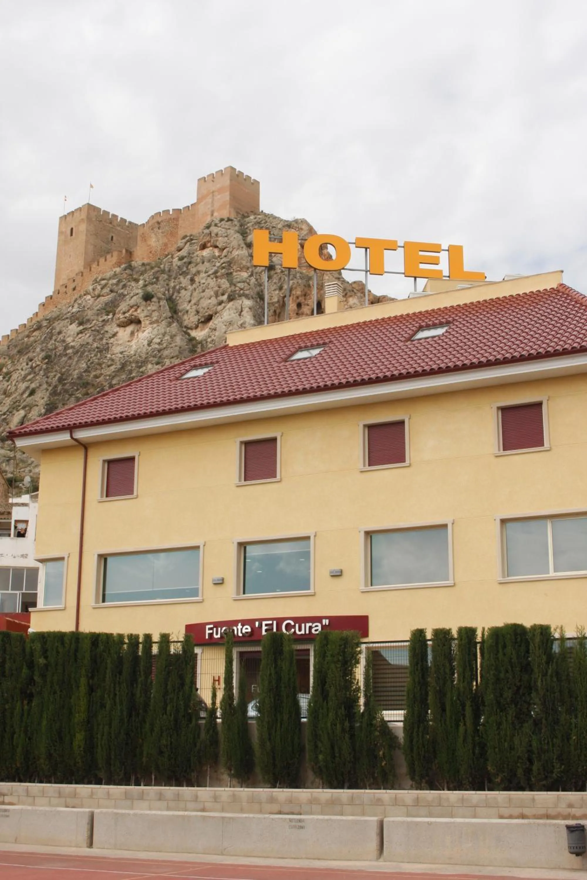 Facade/entrance in Hotel Fuente El Cura