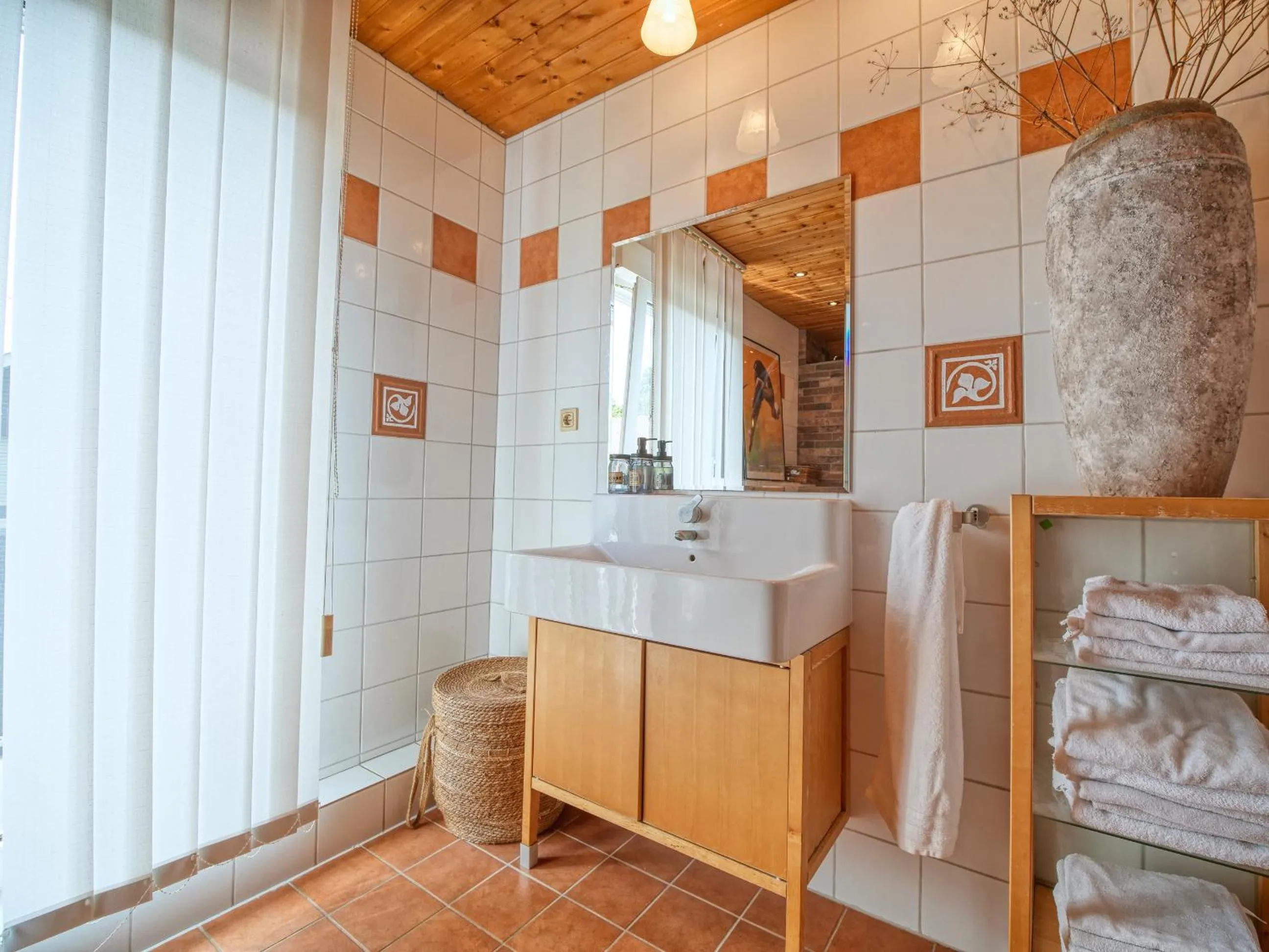 Bathroom in Three B's Bed and Breakfast