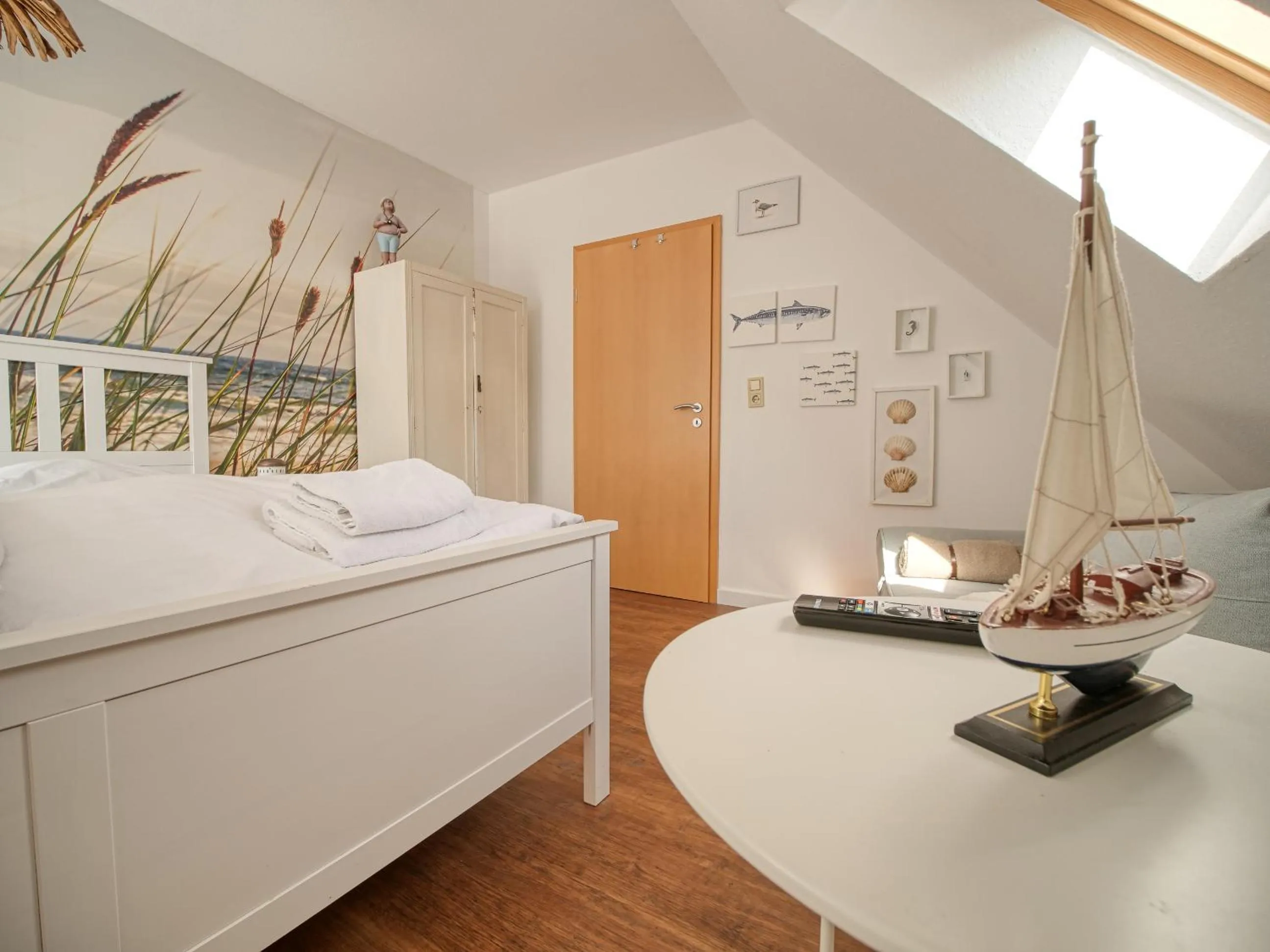 Photo of the whole room, Bed in Three B's Bed and Breakfast