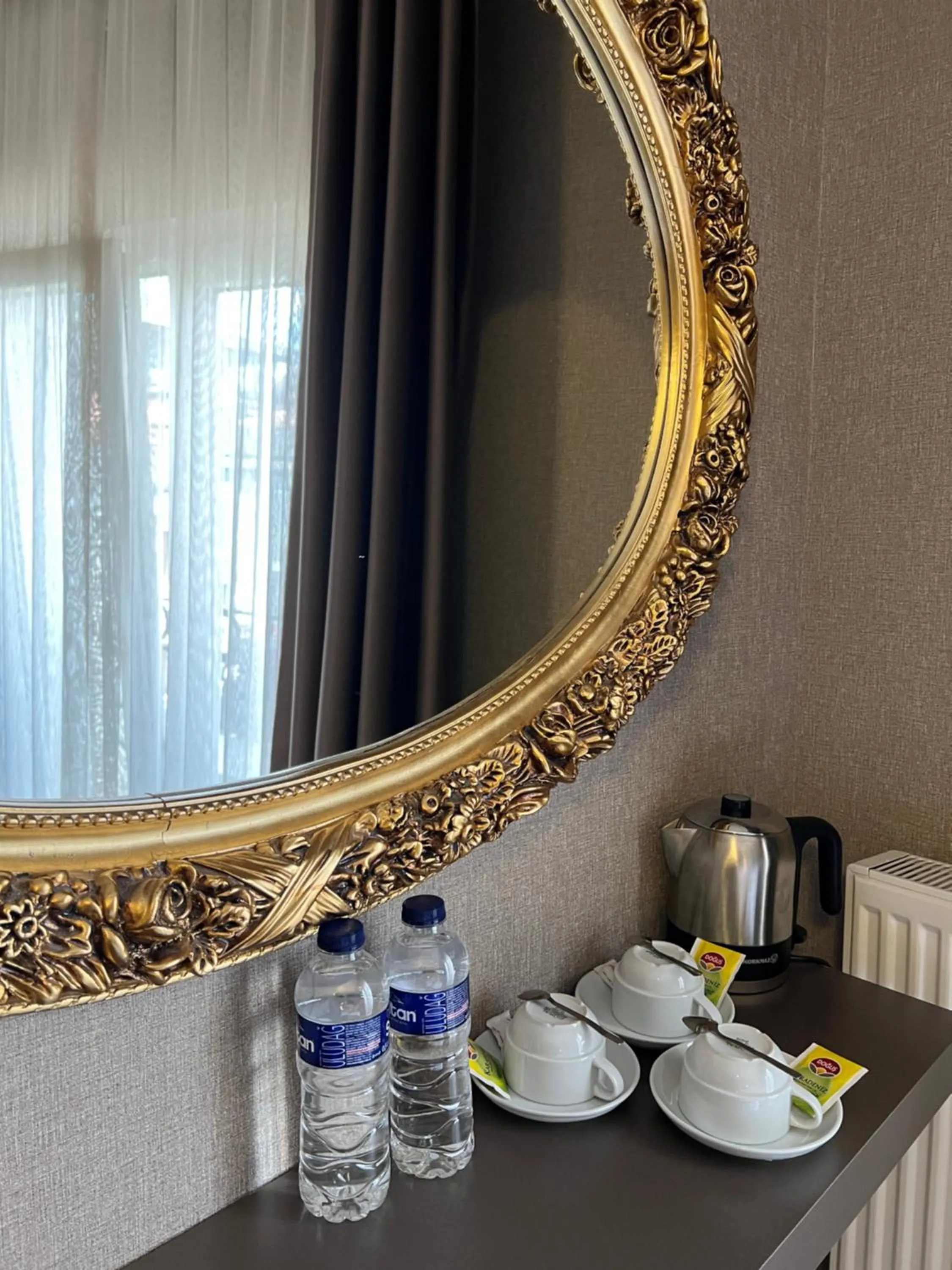 Coffee/tea facilities in Flower Palace Hotel