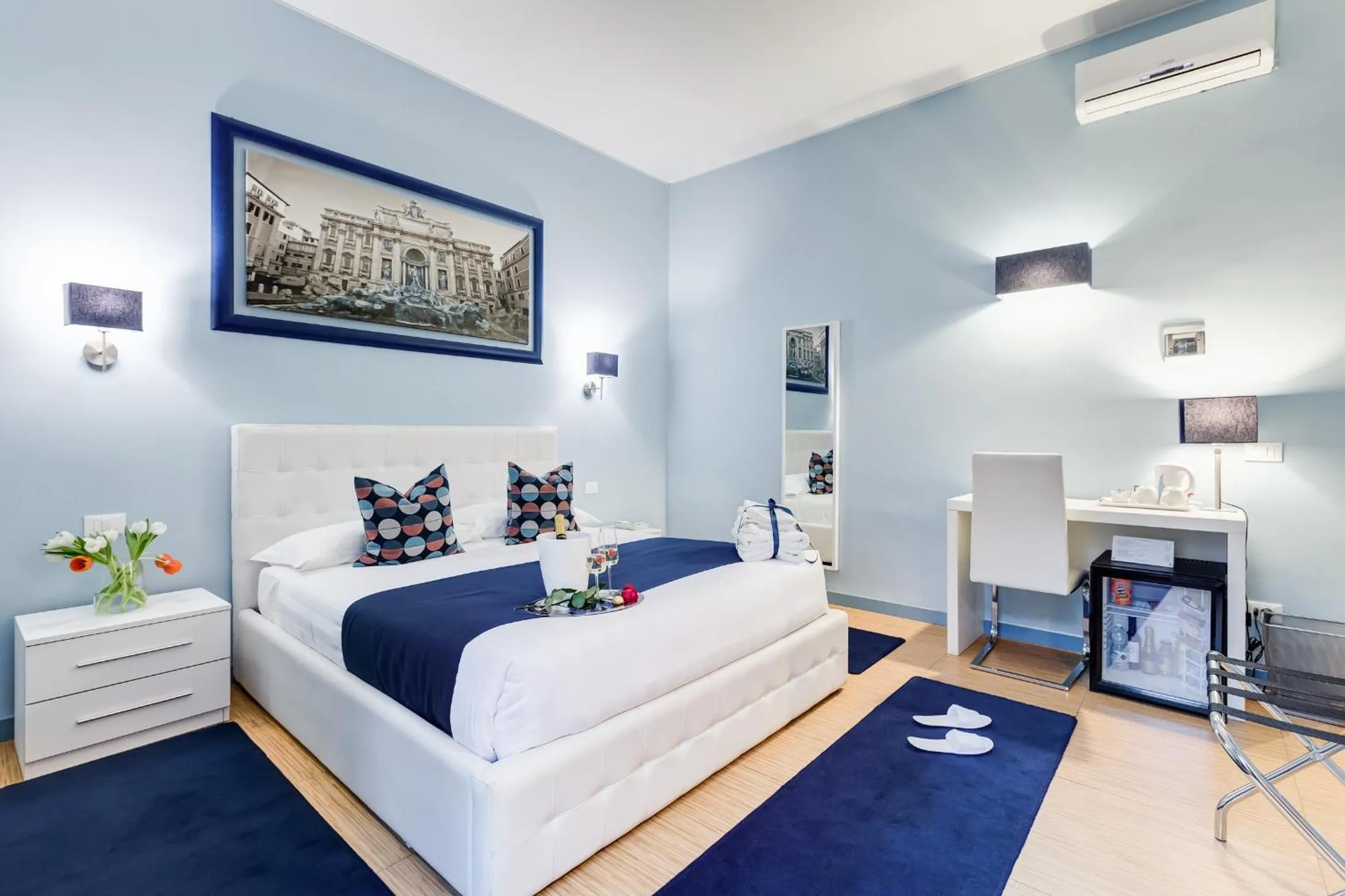 Toilet, Bed in Easy Budget Colosseo