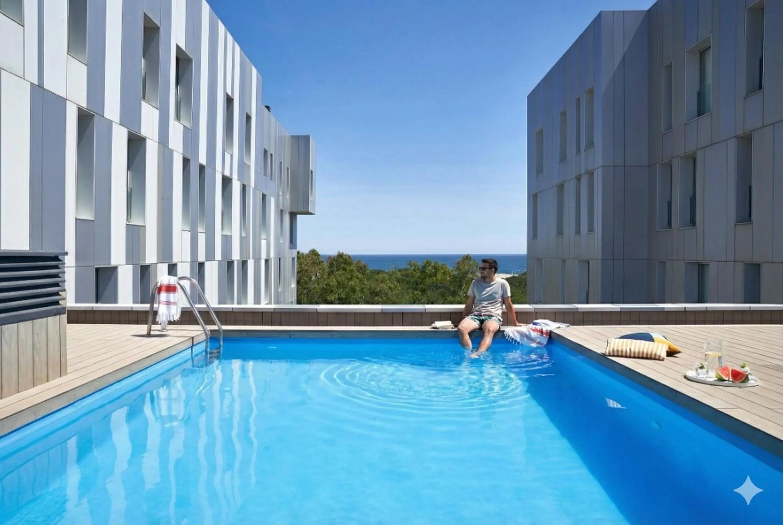 Swimming pool in Lugaris Beach Apartments