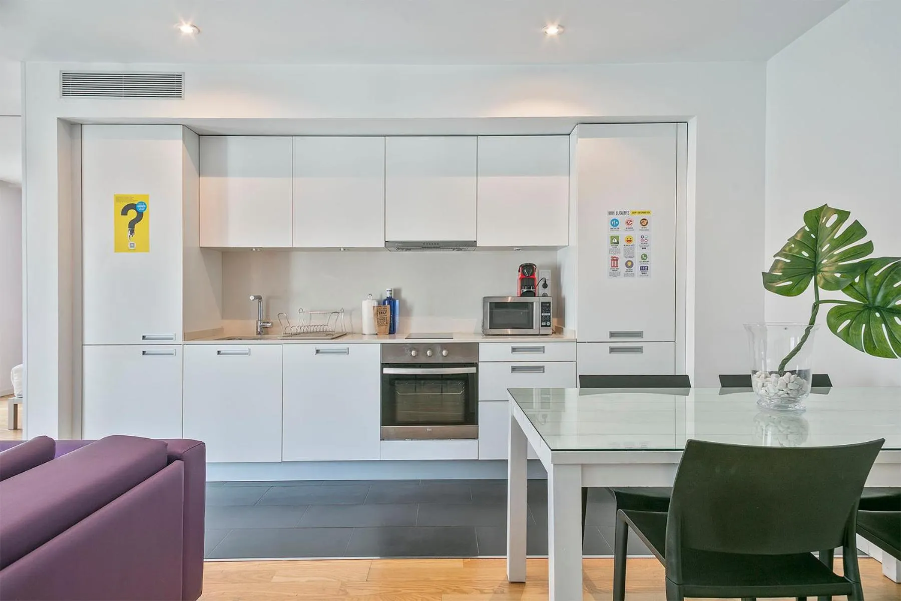 Kitchen or kitchenette in Lugaris Beach Apartments