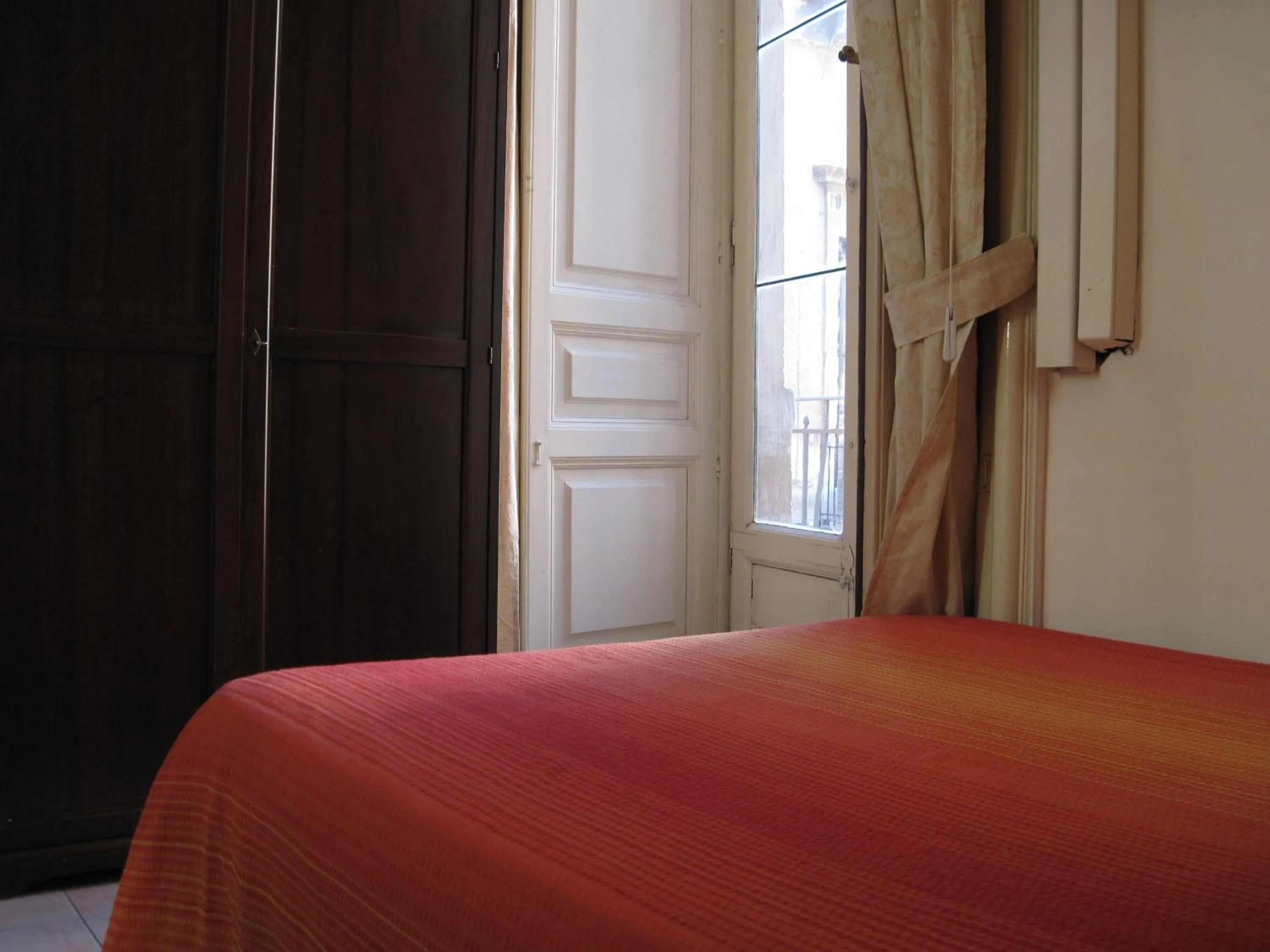 Bedroom, Bed in San Demetrio