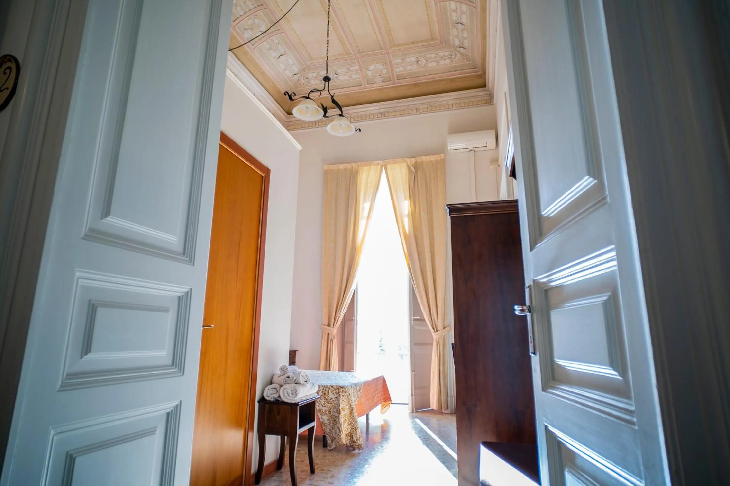 Bedroom in San Demetrio